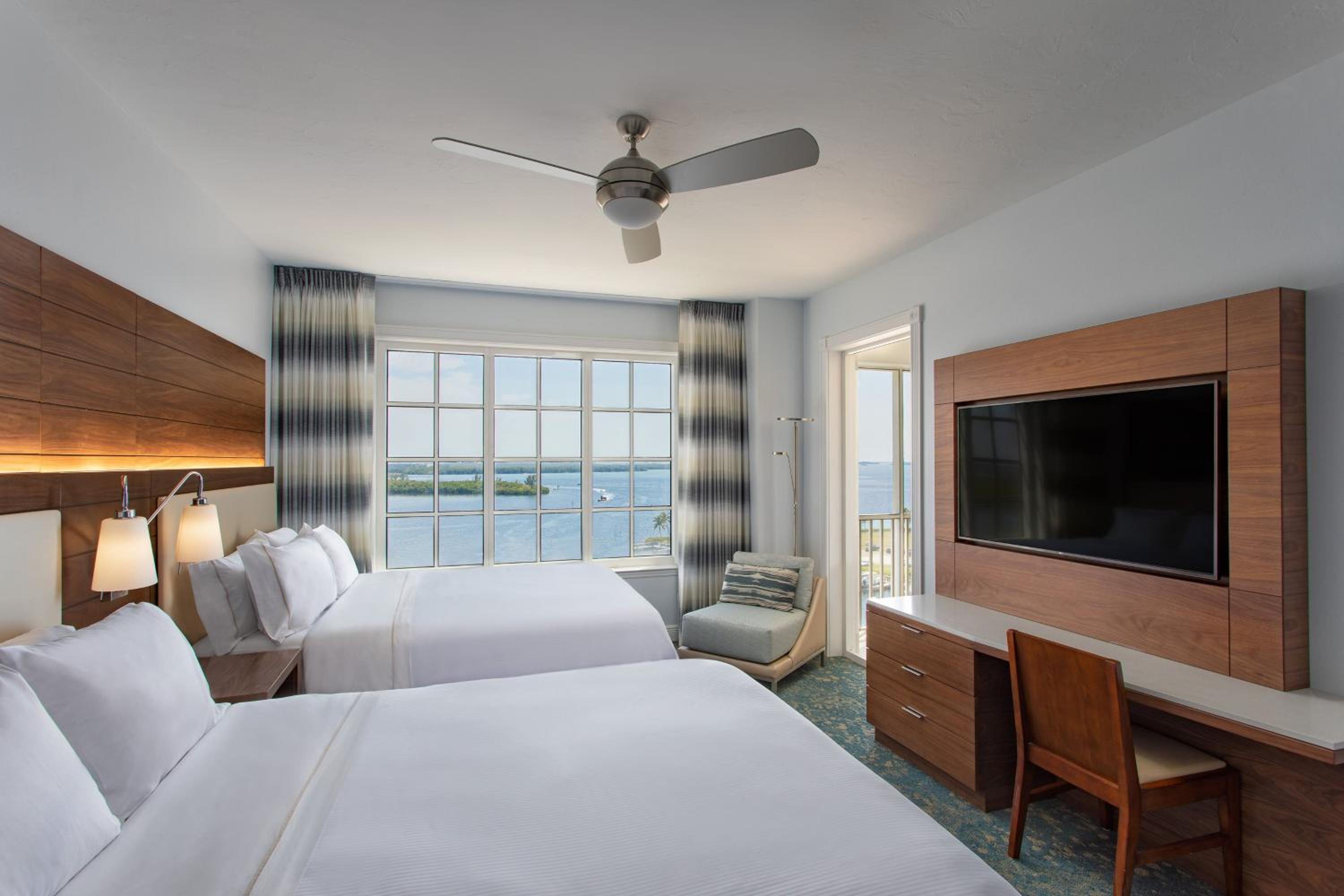 Two-Bedroom Suite - Photo 2