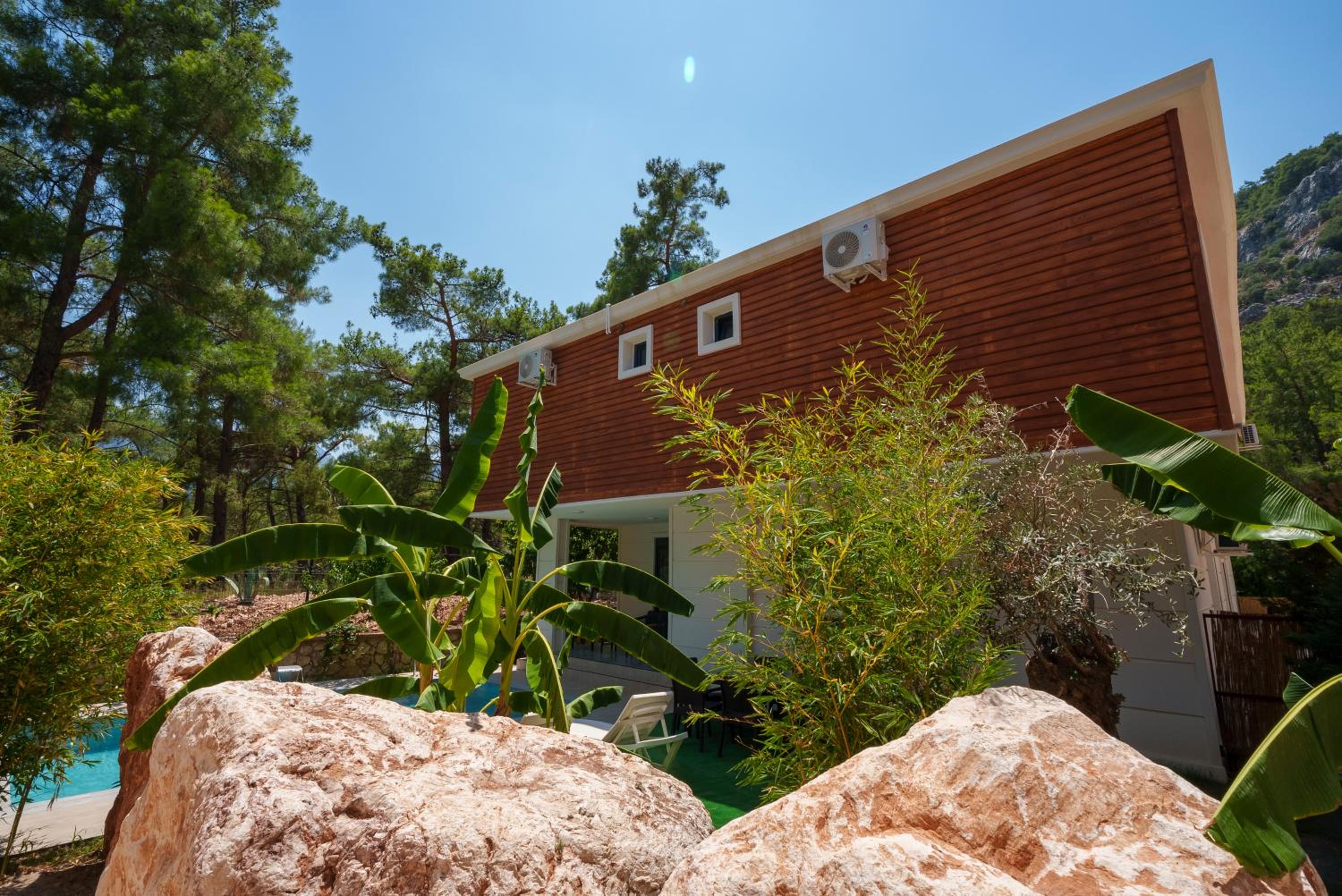 Villa With Private Pool photo 2