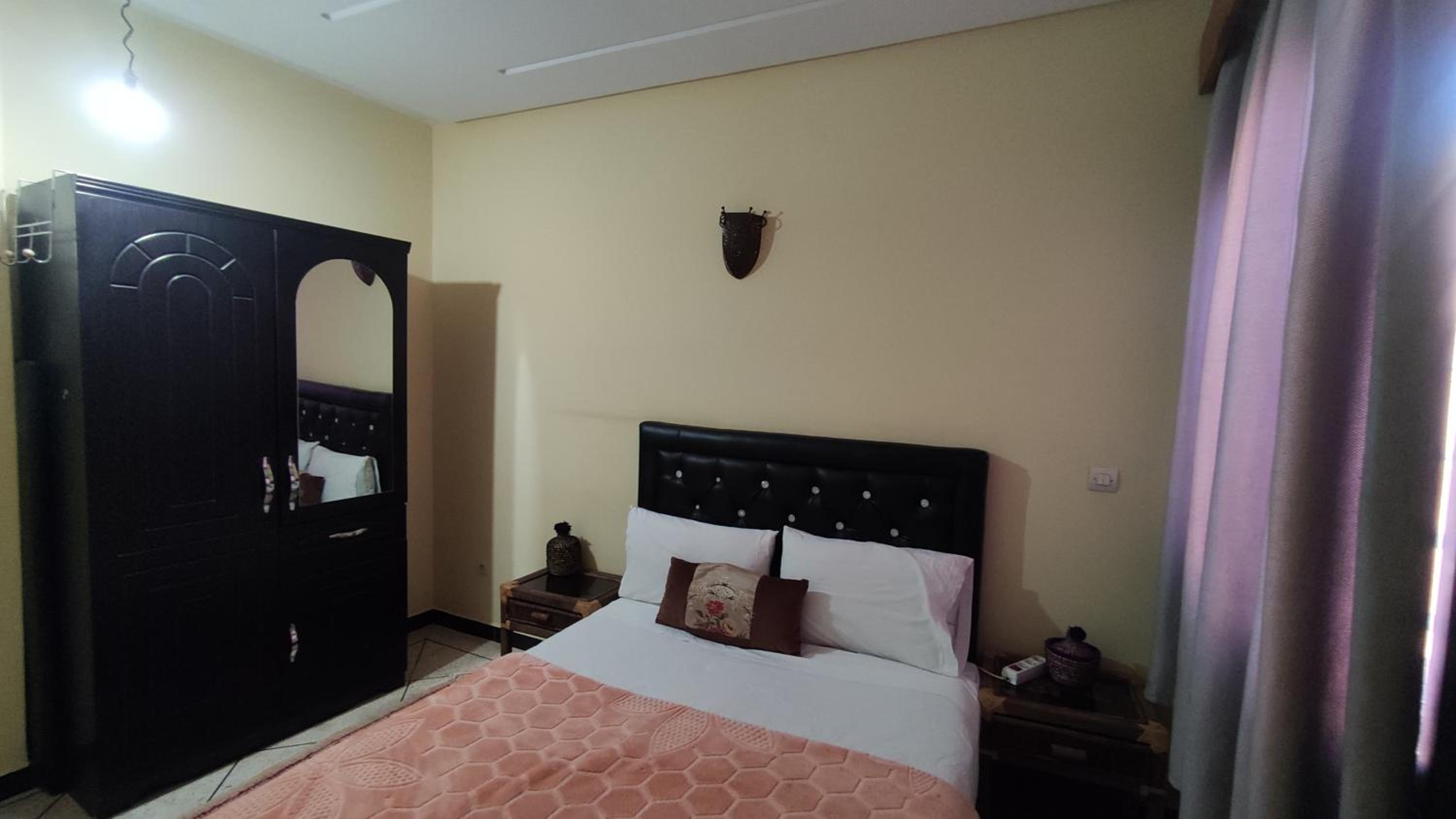 Two-Bedroom Apartment - Photo 5