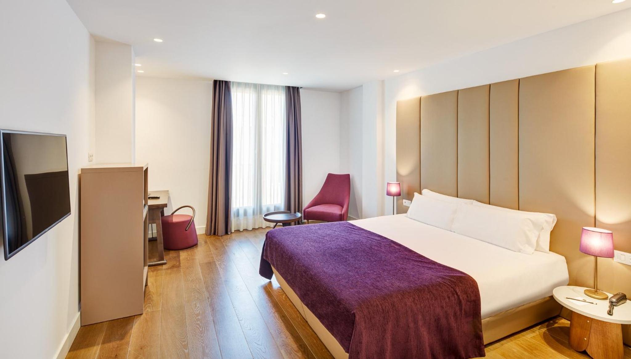 Double Room - Photo 3