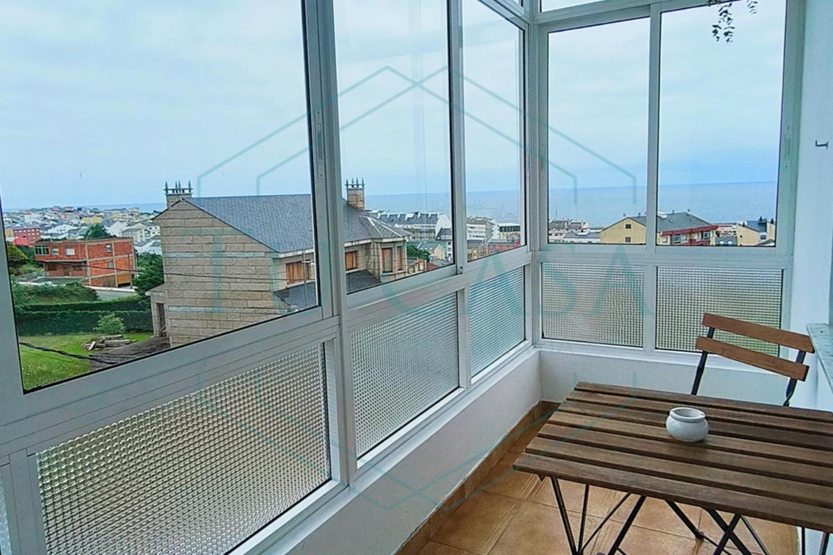 Four-Bedroom Apartment With Balcony  photo 2