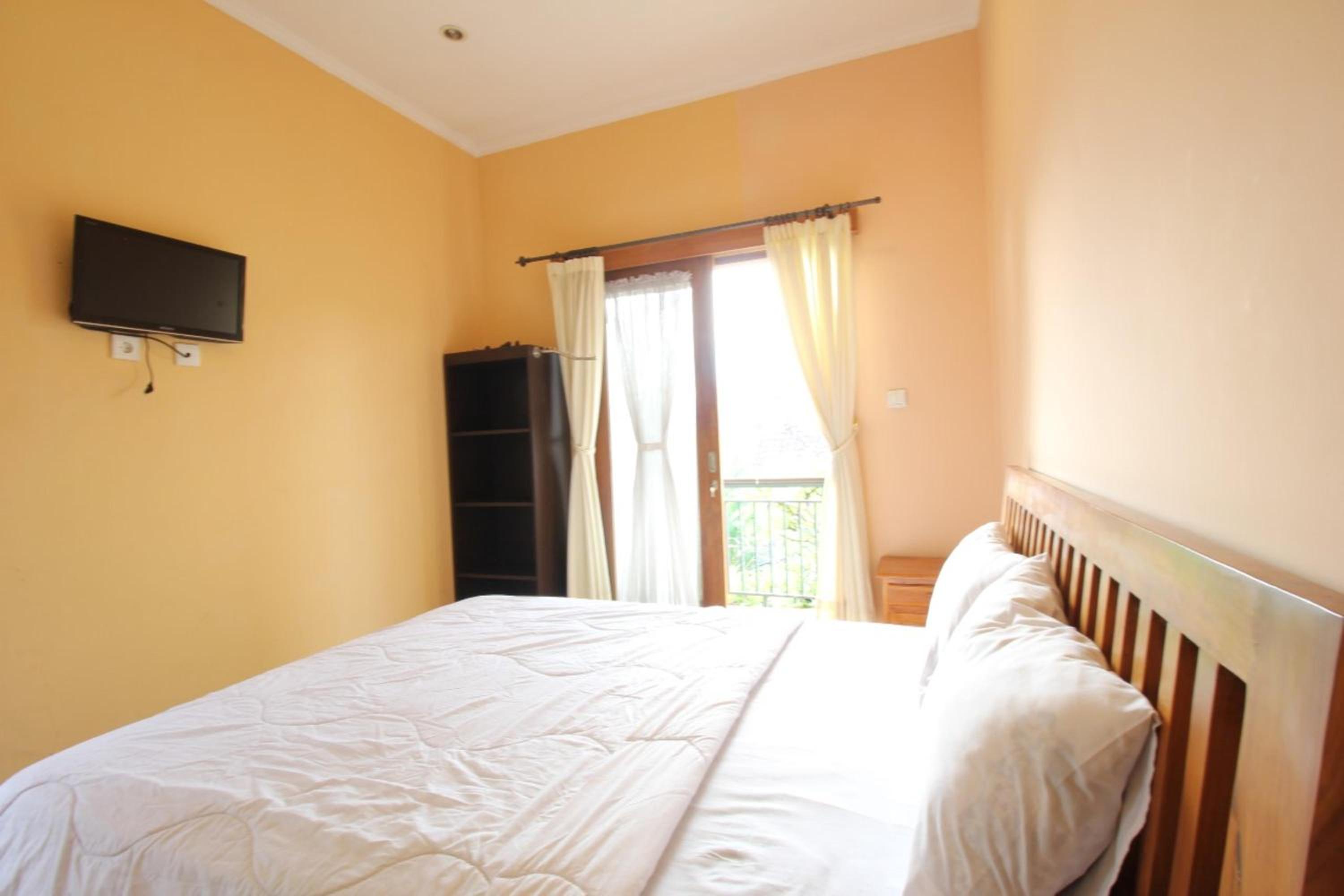 Deluxe King Room photo 3