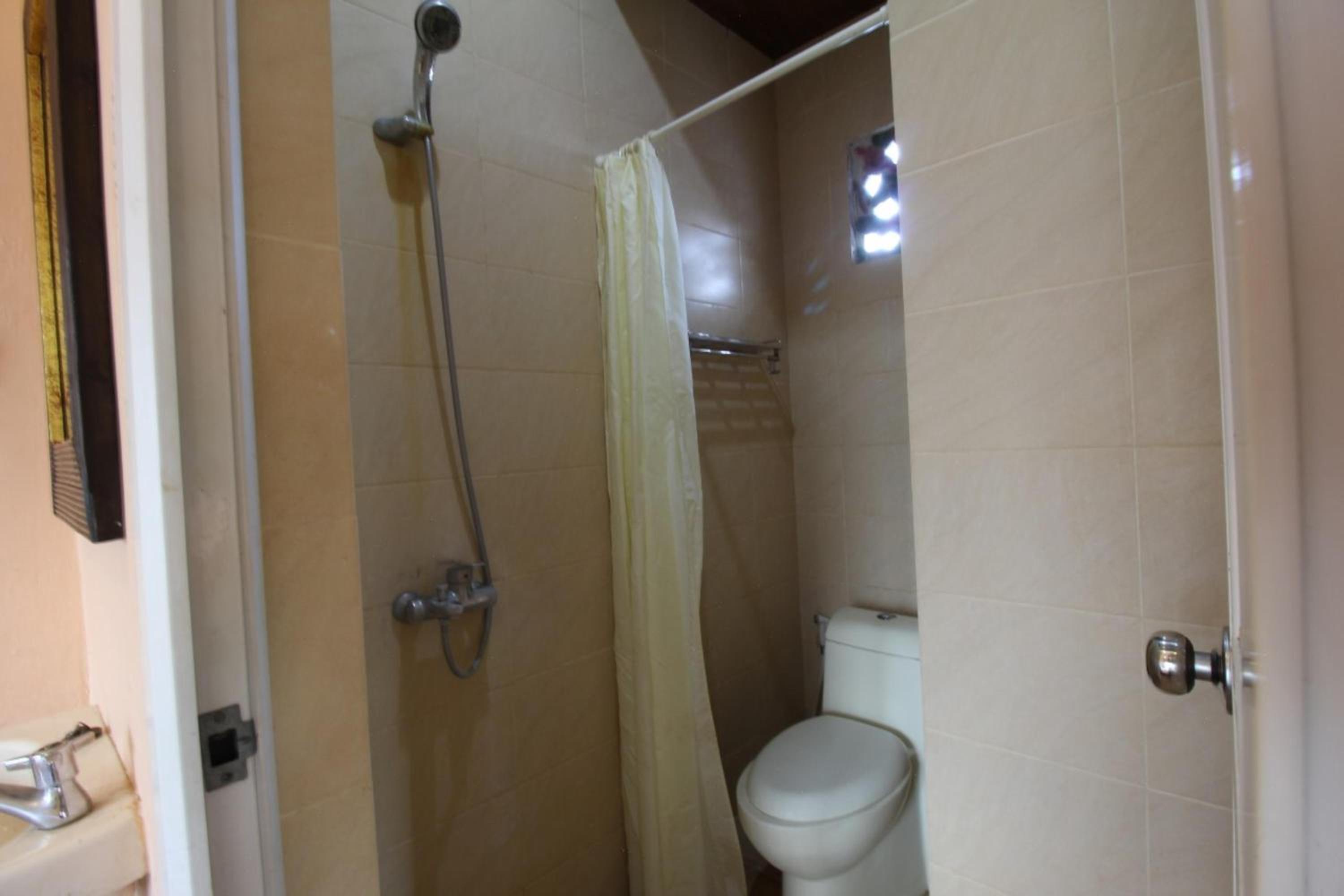 Deluxe King Room photo 2