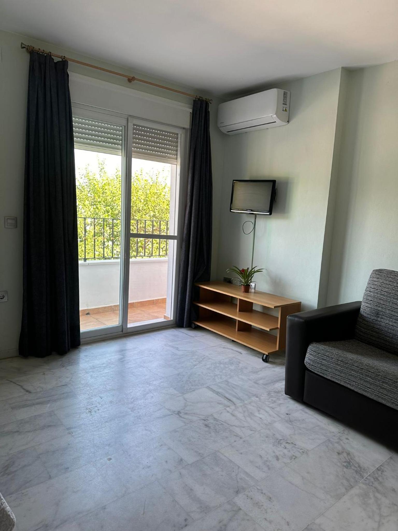 Estudio con Balcón
