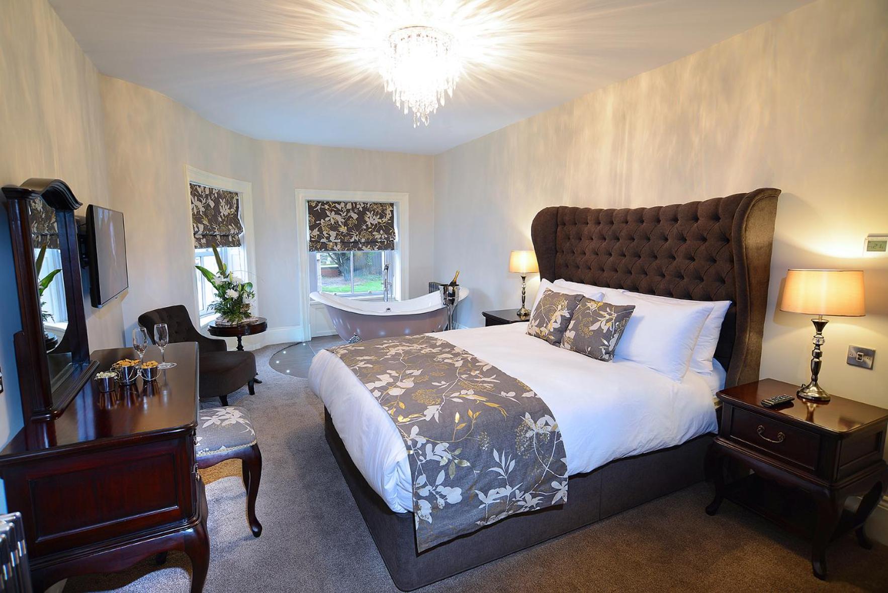 Deluxe King Room