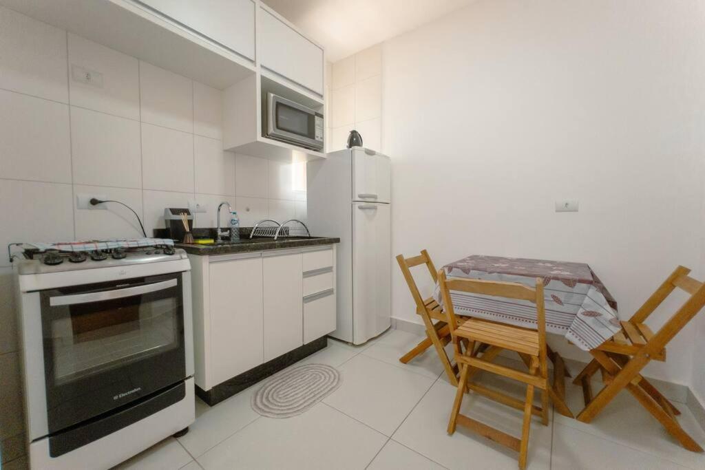 One-Bedroom Apartment photo 3