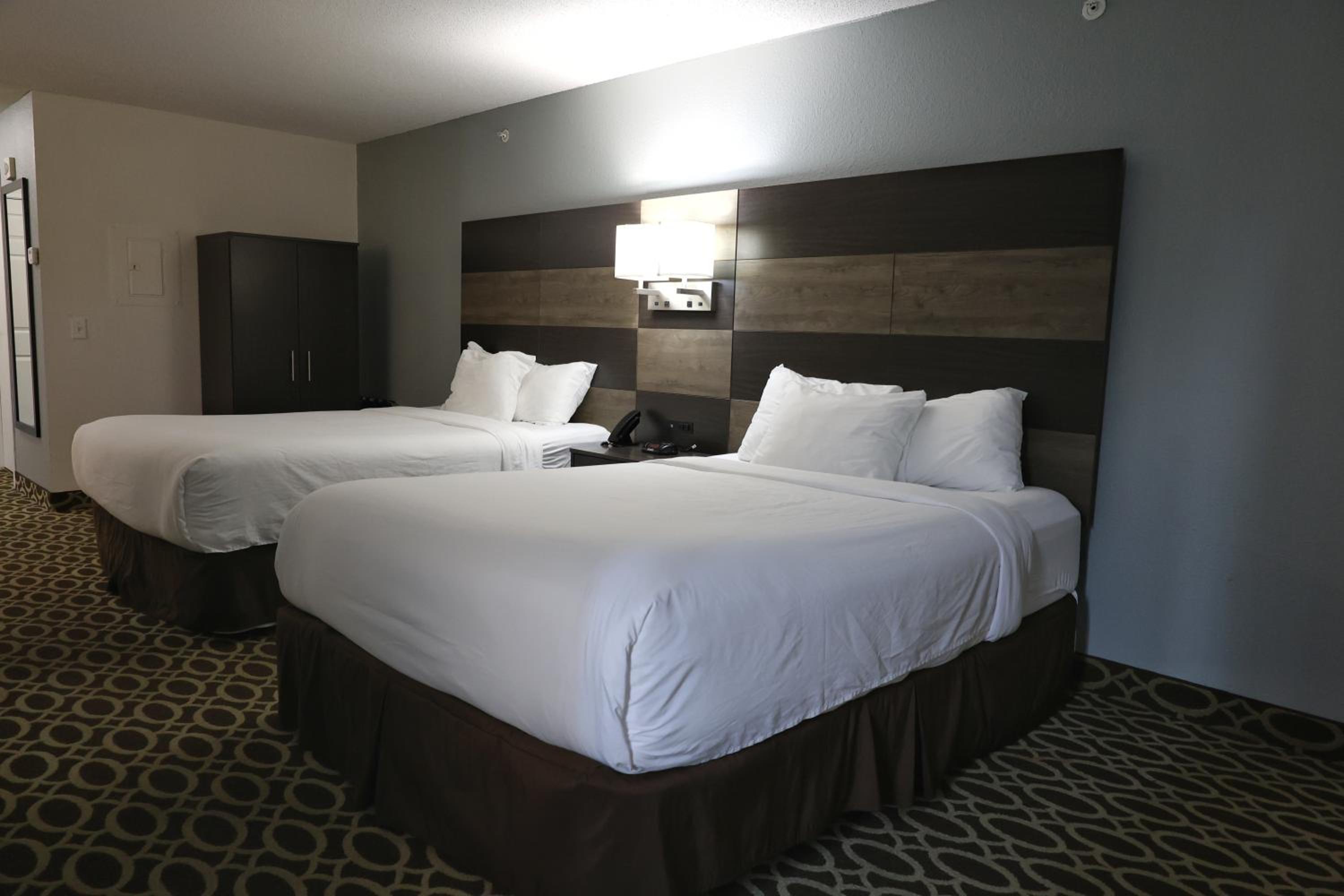 Efficiency Suite with Two Queen Beds - Non Smoking - Photo 1
