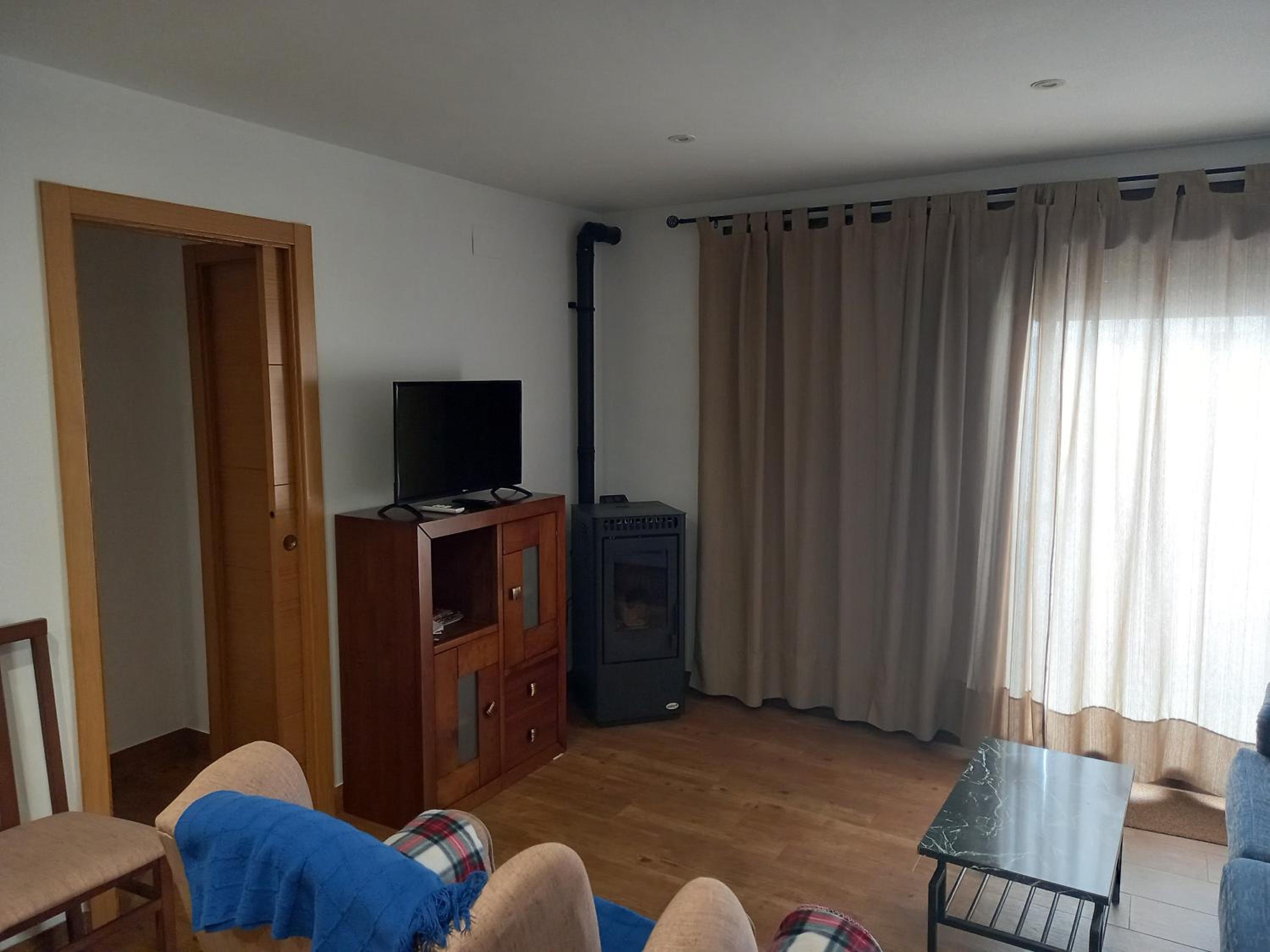 Two-Bedroom House - Photo 20