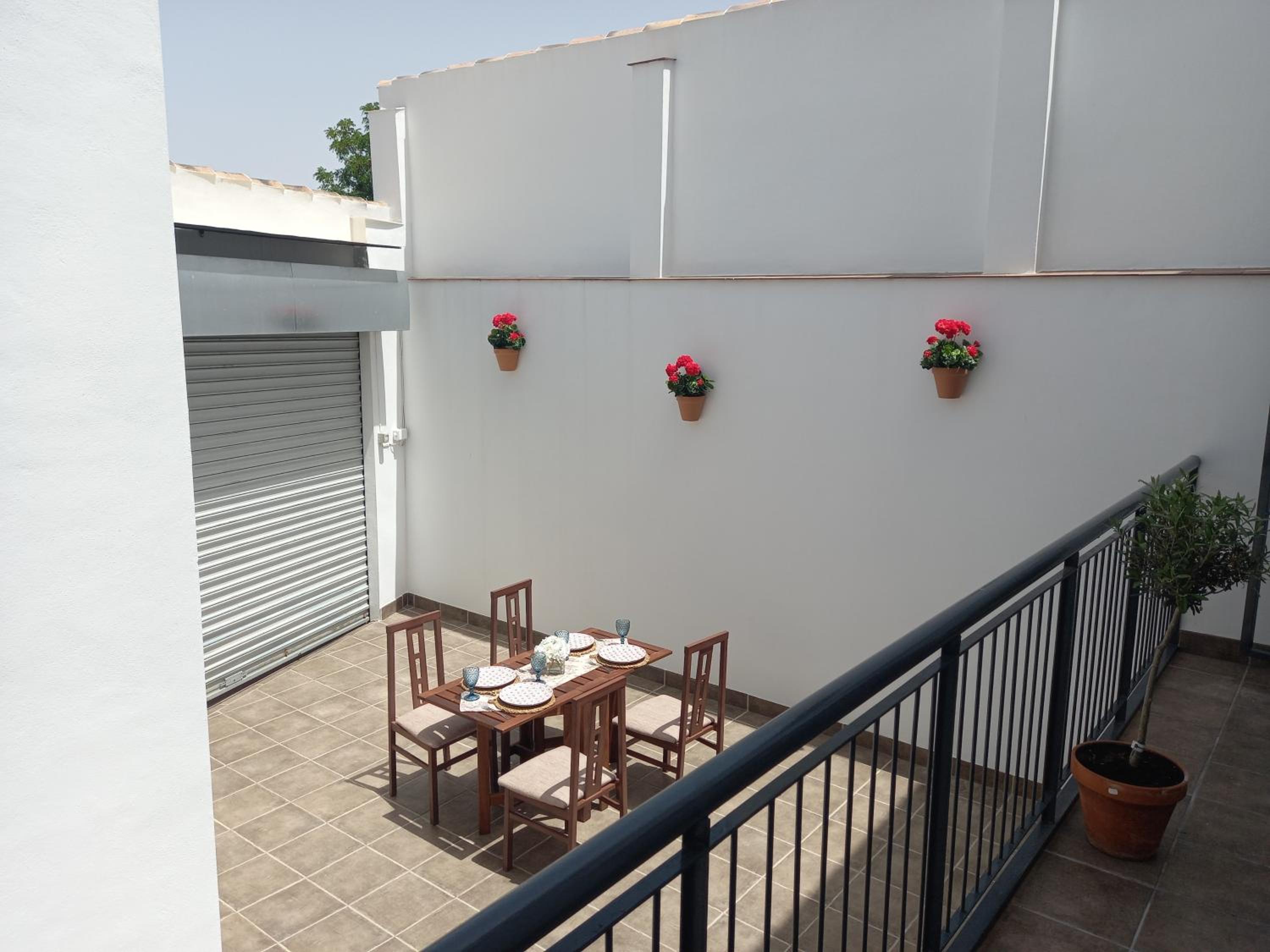 Two-Bedroom House - Photo 18