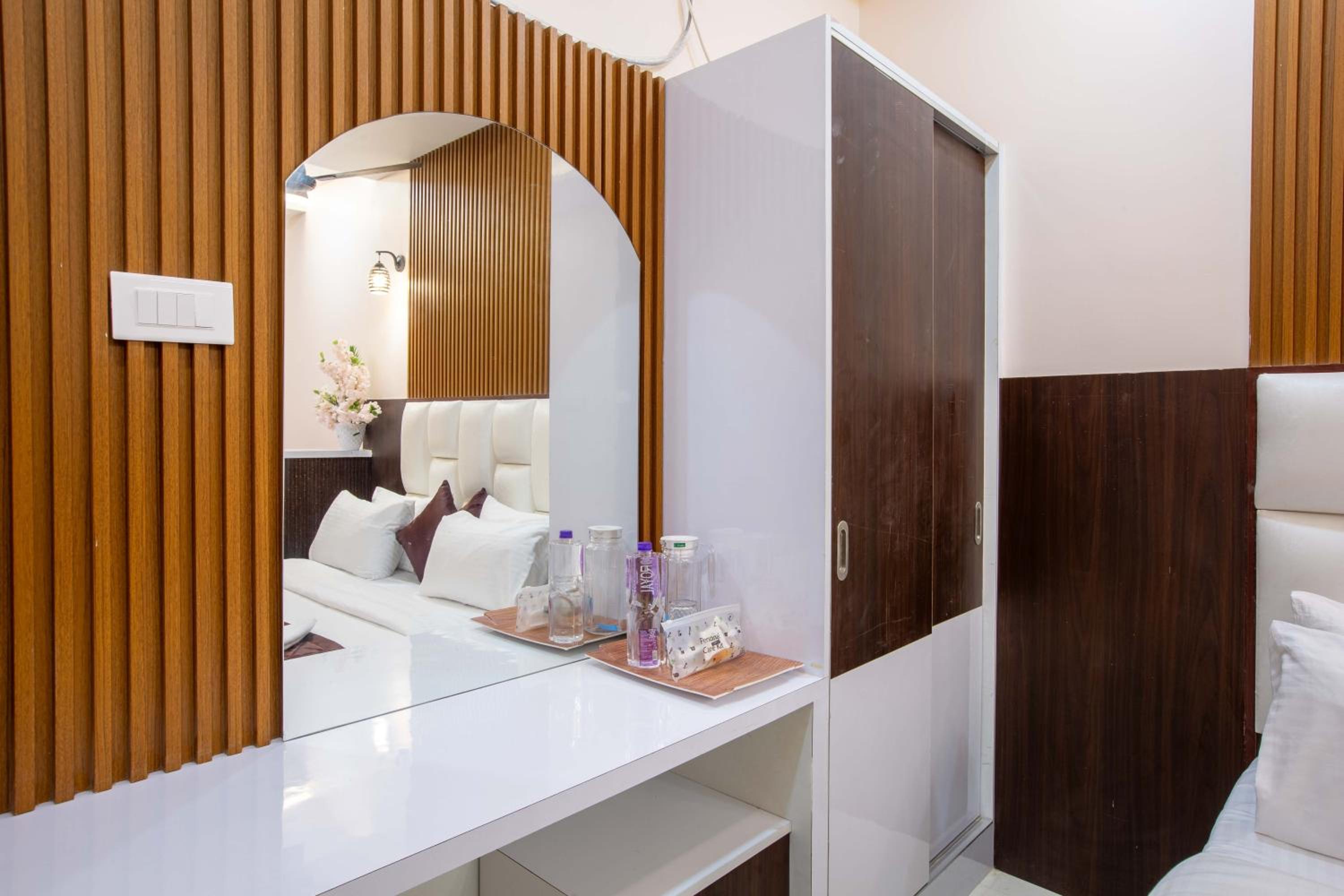 Deluxe Double Room - Photo 1