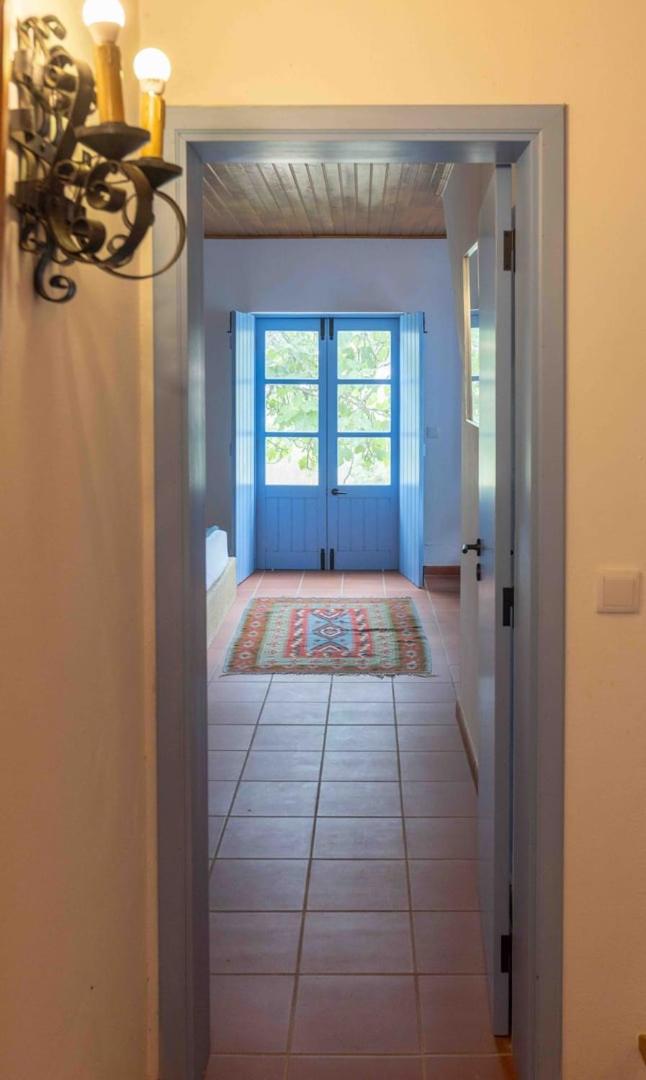 Villa photo 1
