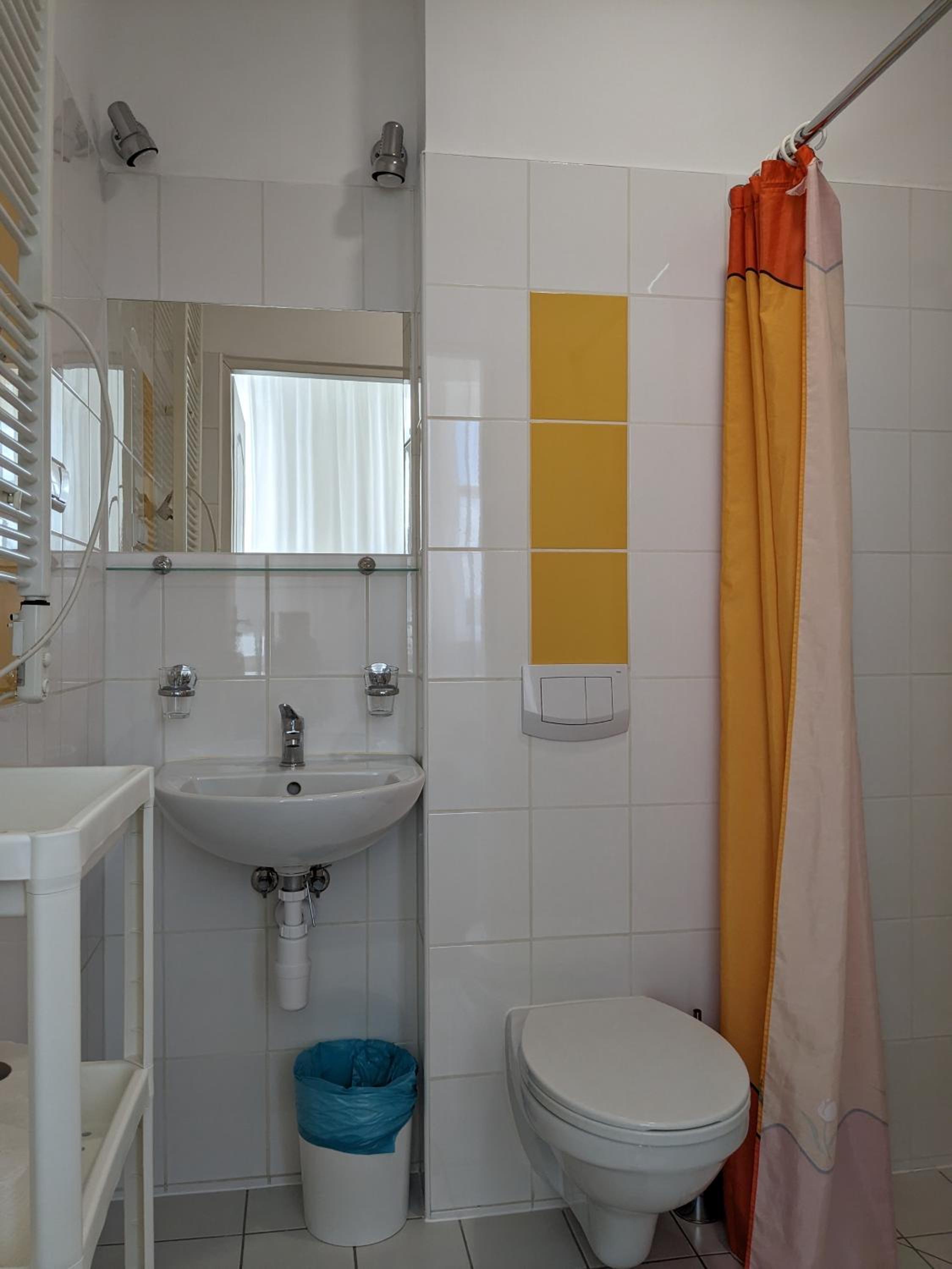 Economy Double Room - Photo 2