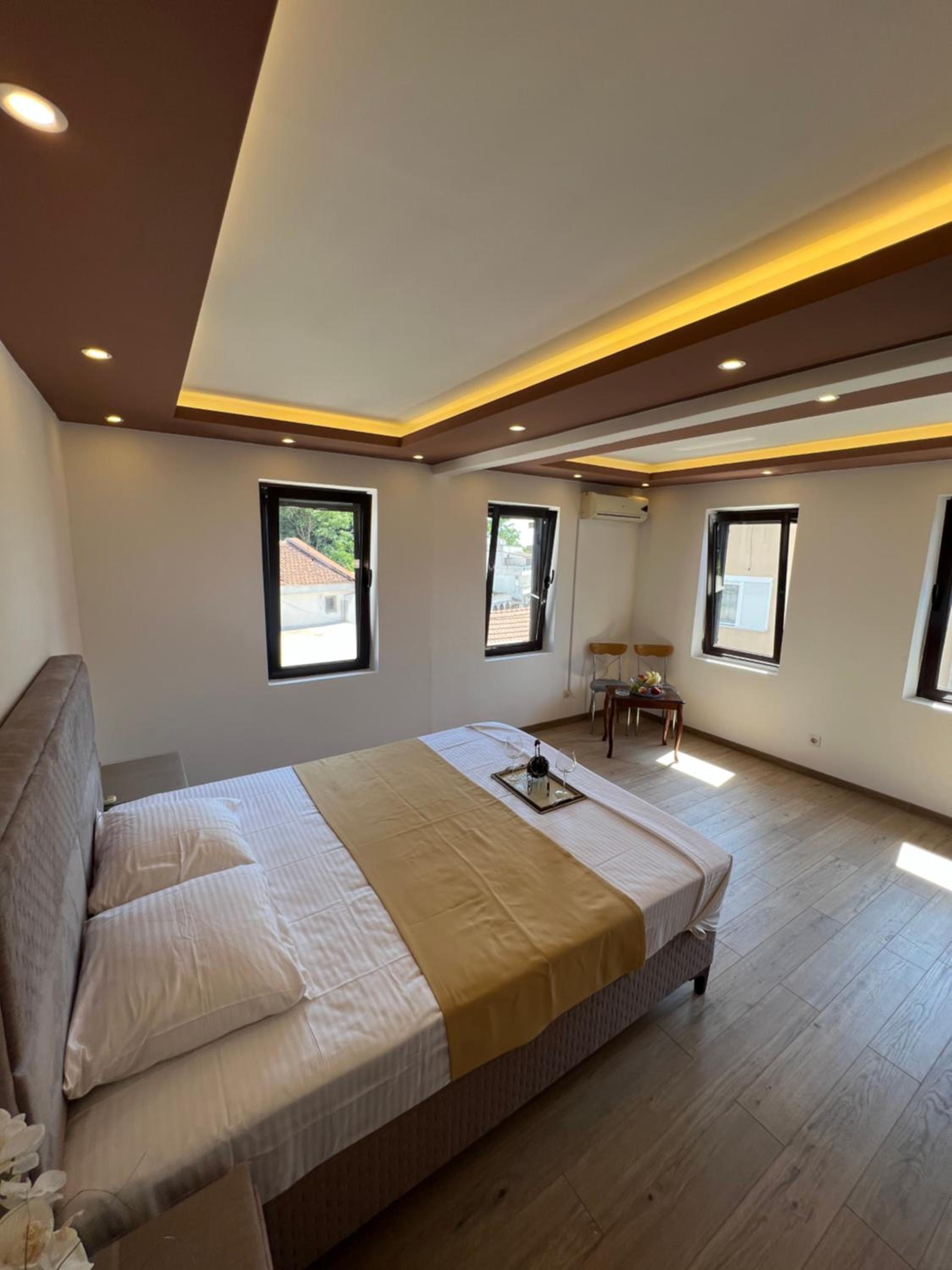 Superior Double or Twin Room with City View photo 1