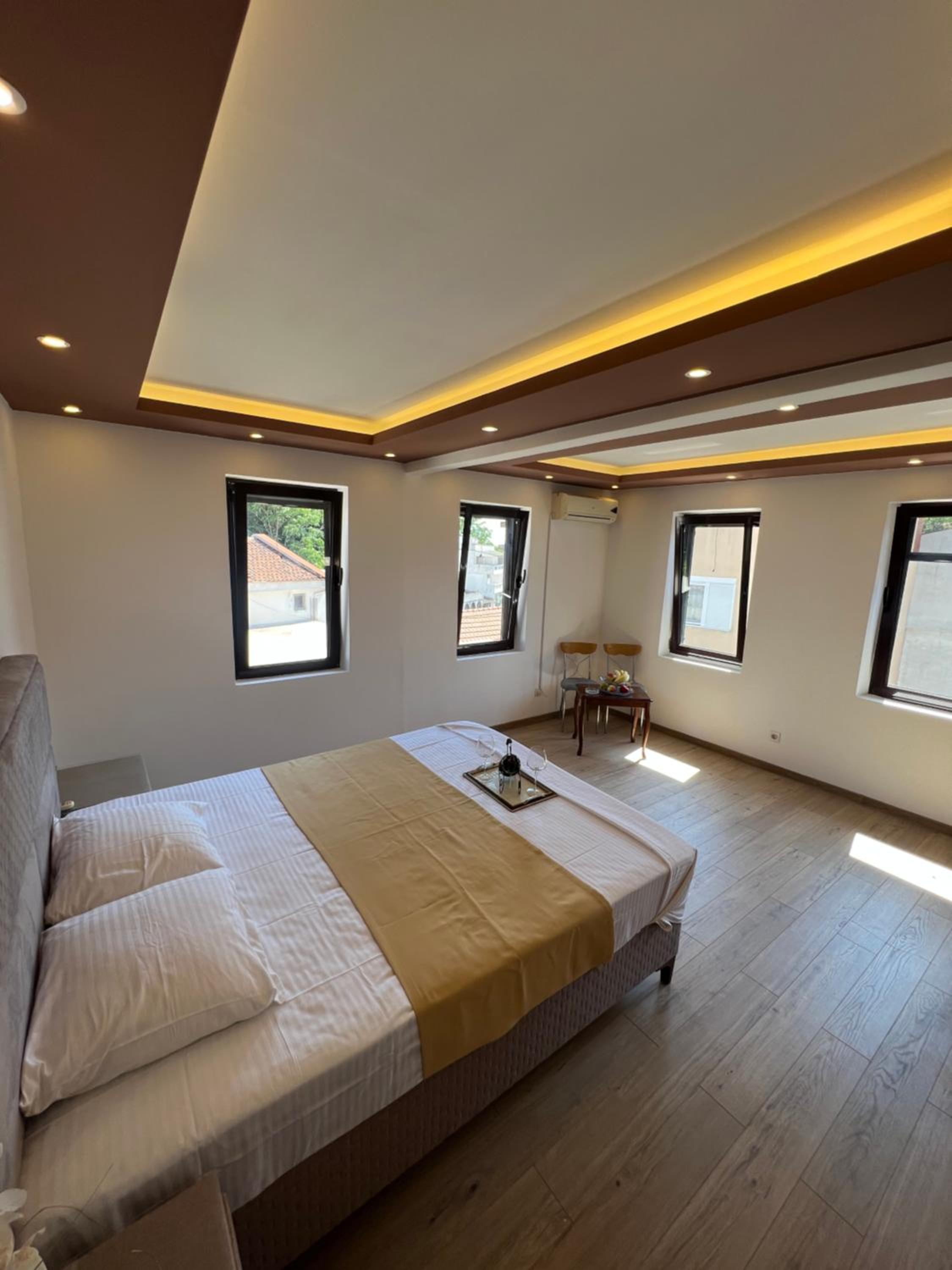 Superior Double or Twin Room with City View photo 2