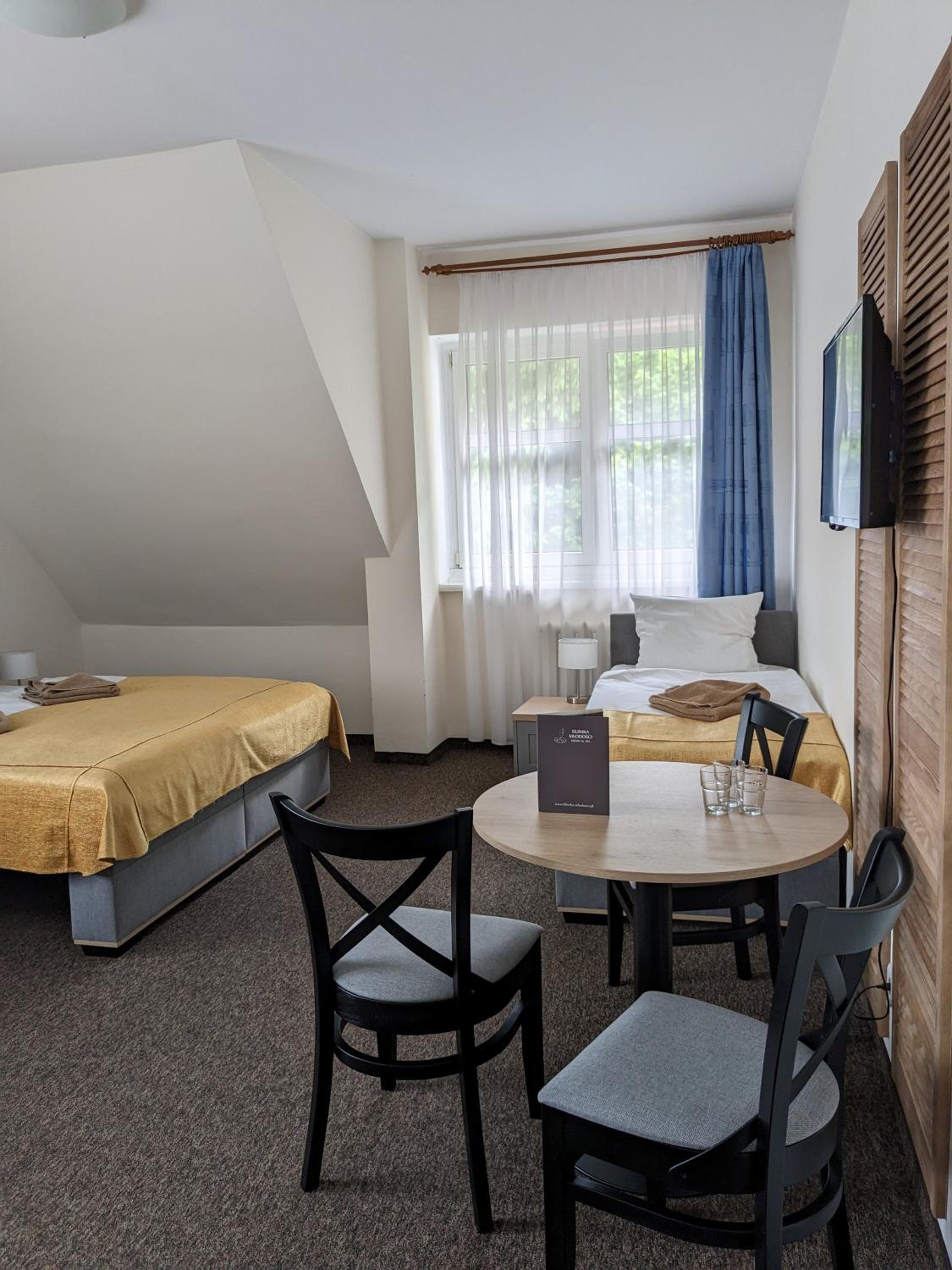 Economy Triple Room - Photo 2