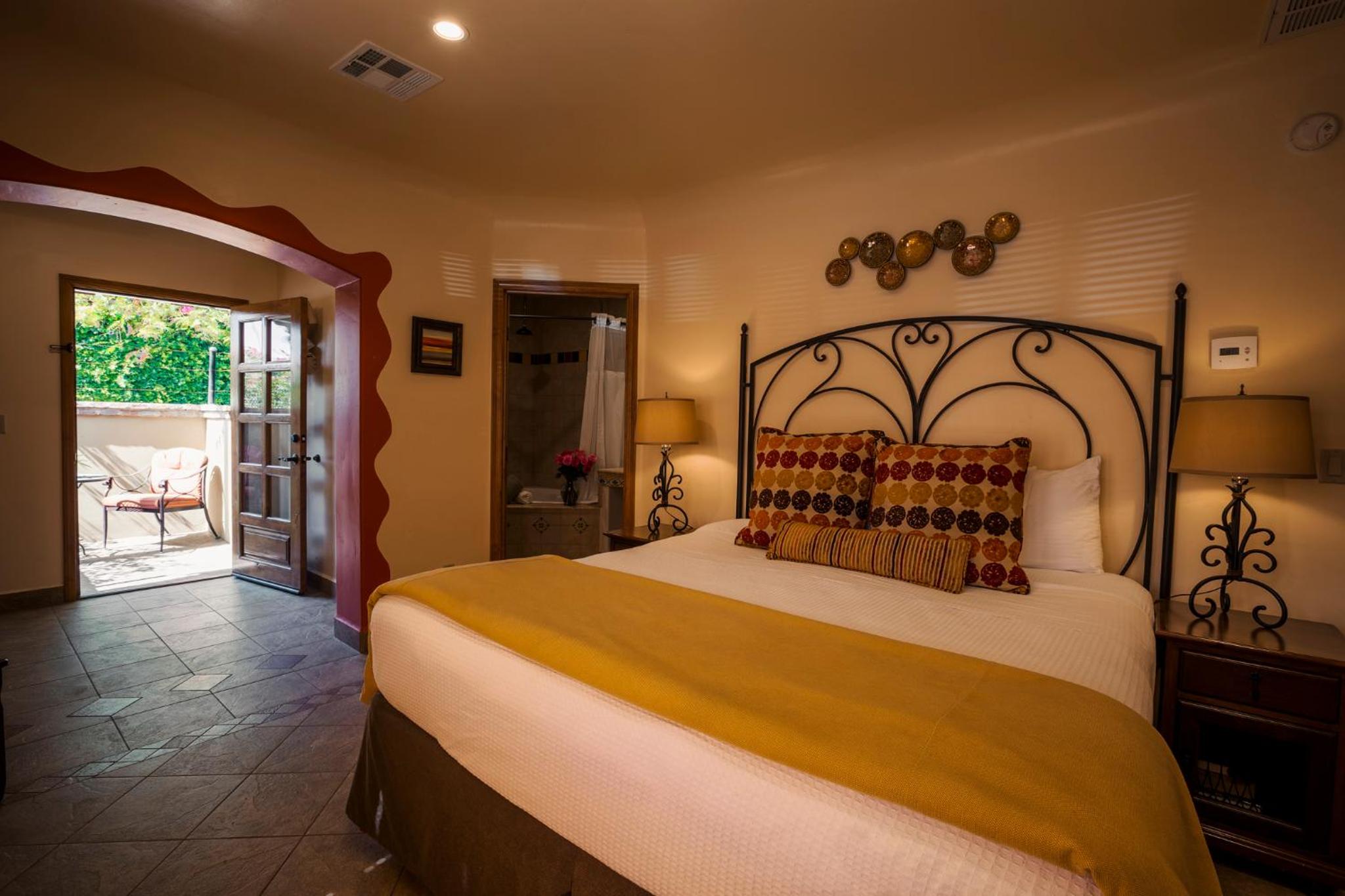 Suite with Mountain View - Photo 2