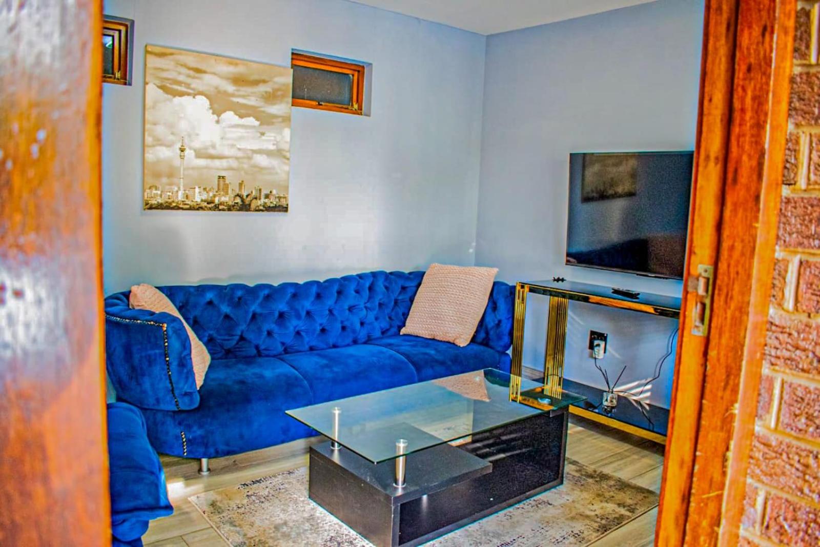 One-Bedroom Apartment photo 2