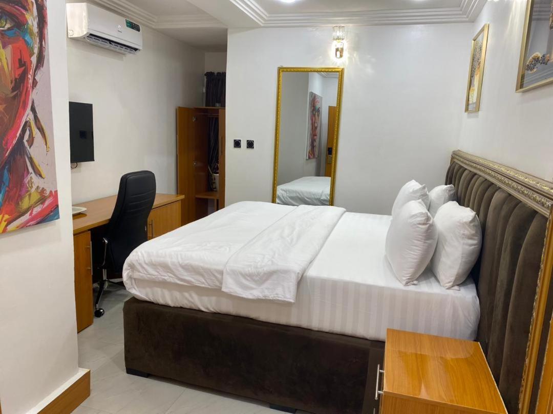 Executive Suite photo 3