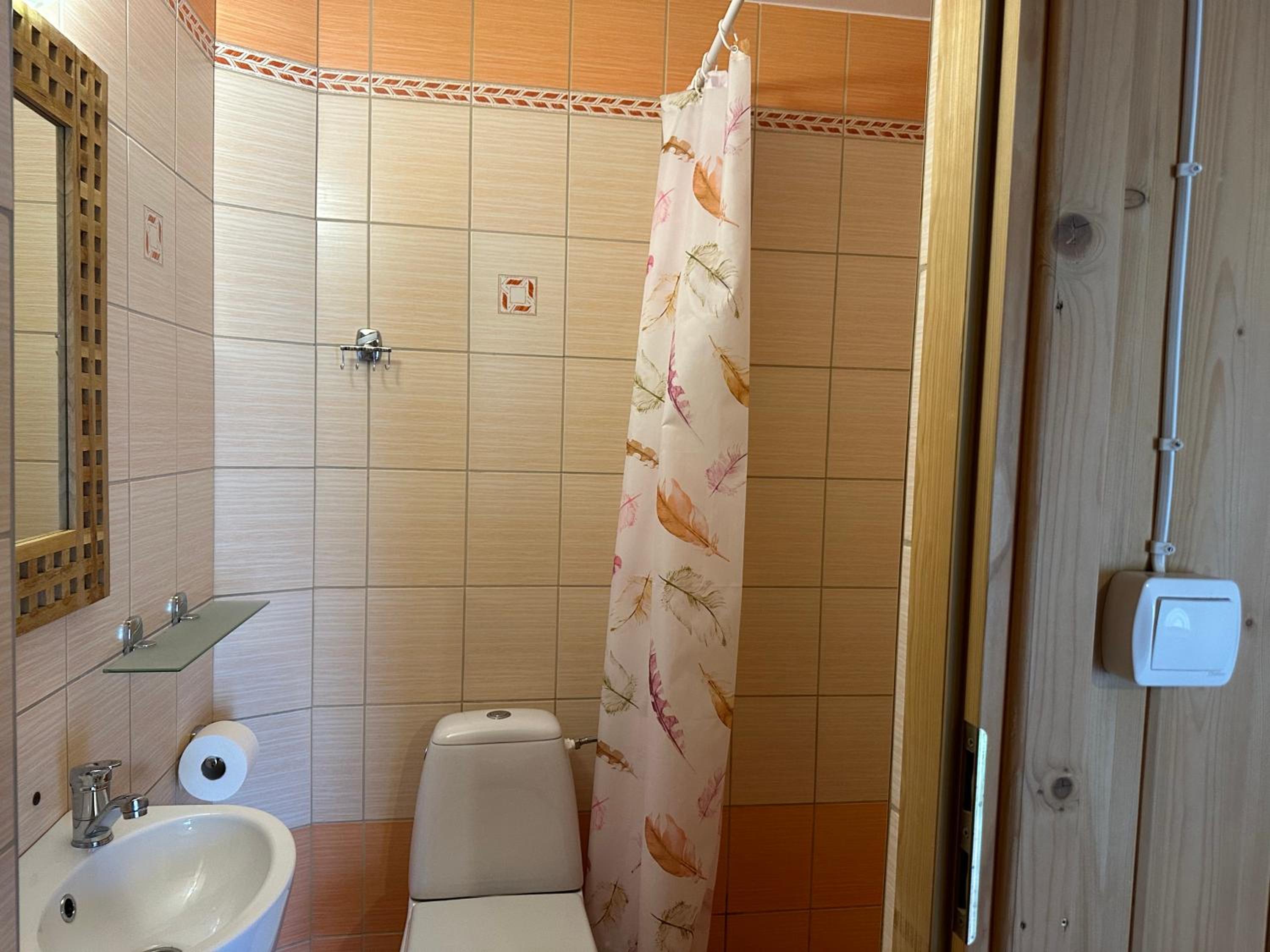Double or Twin Room - Photo 4