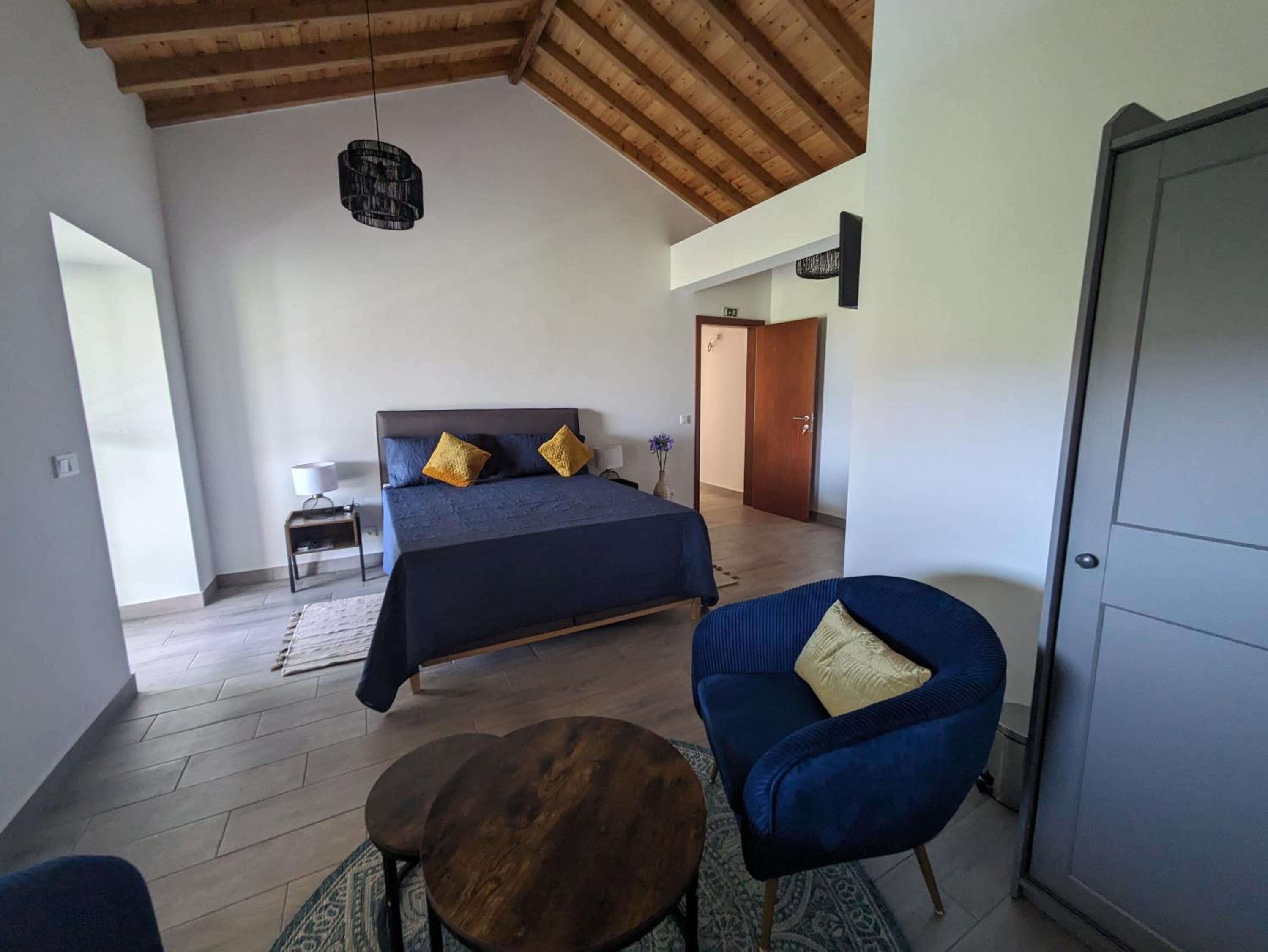 Deluxe Double Room with Balcony and Sea View photo 3
