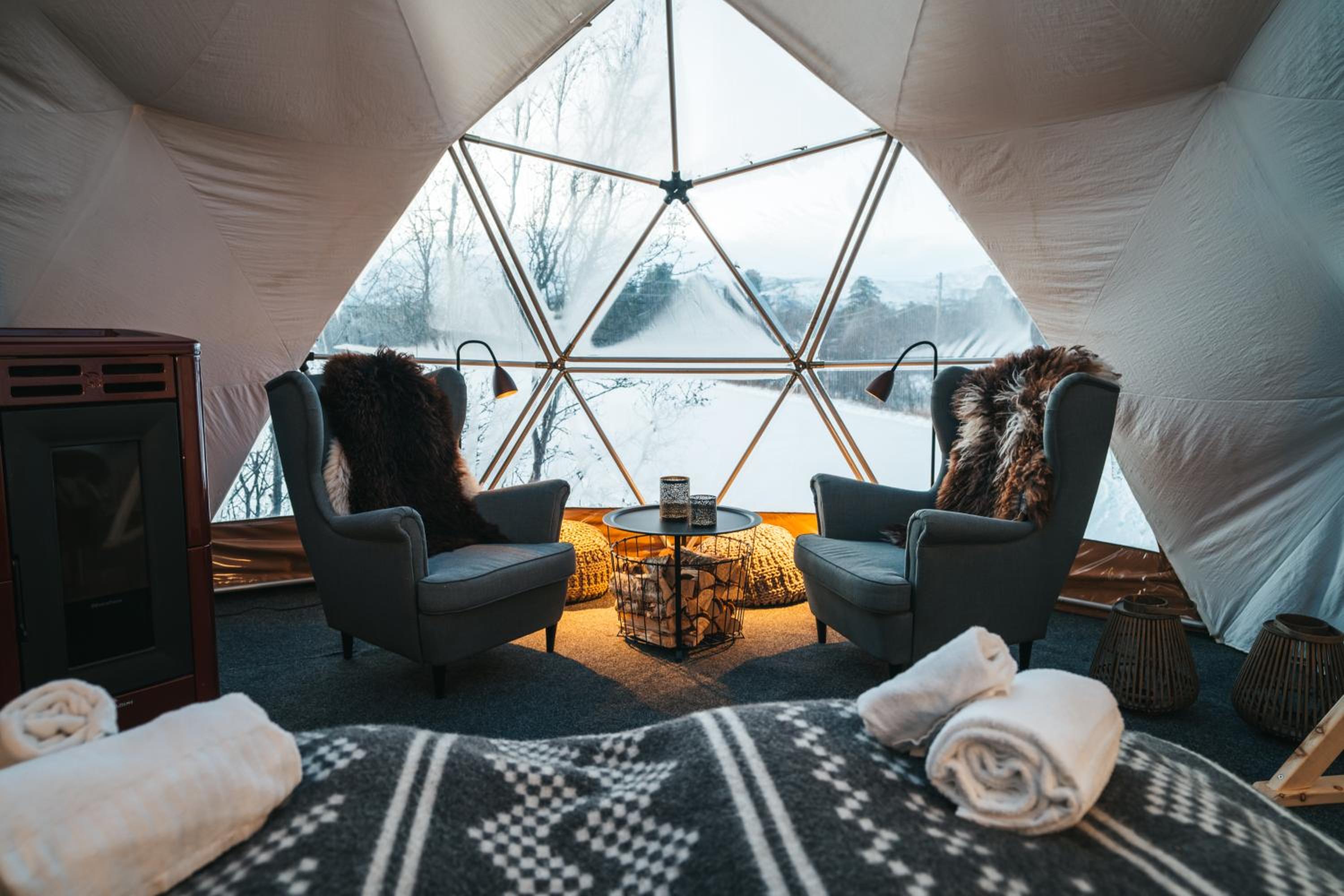Aurora Igloo photo 2
