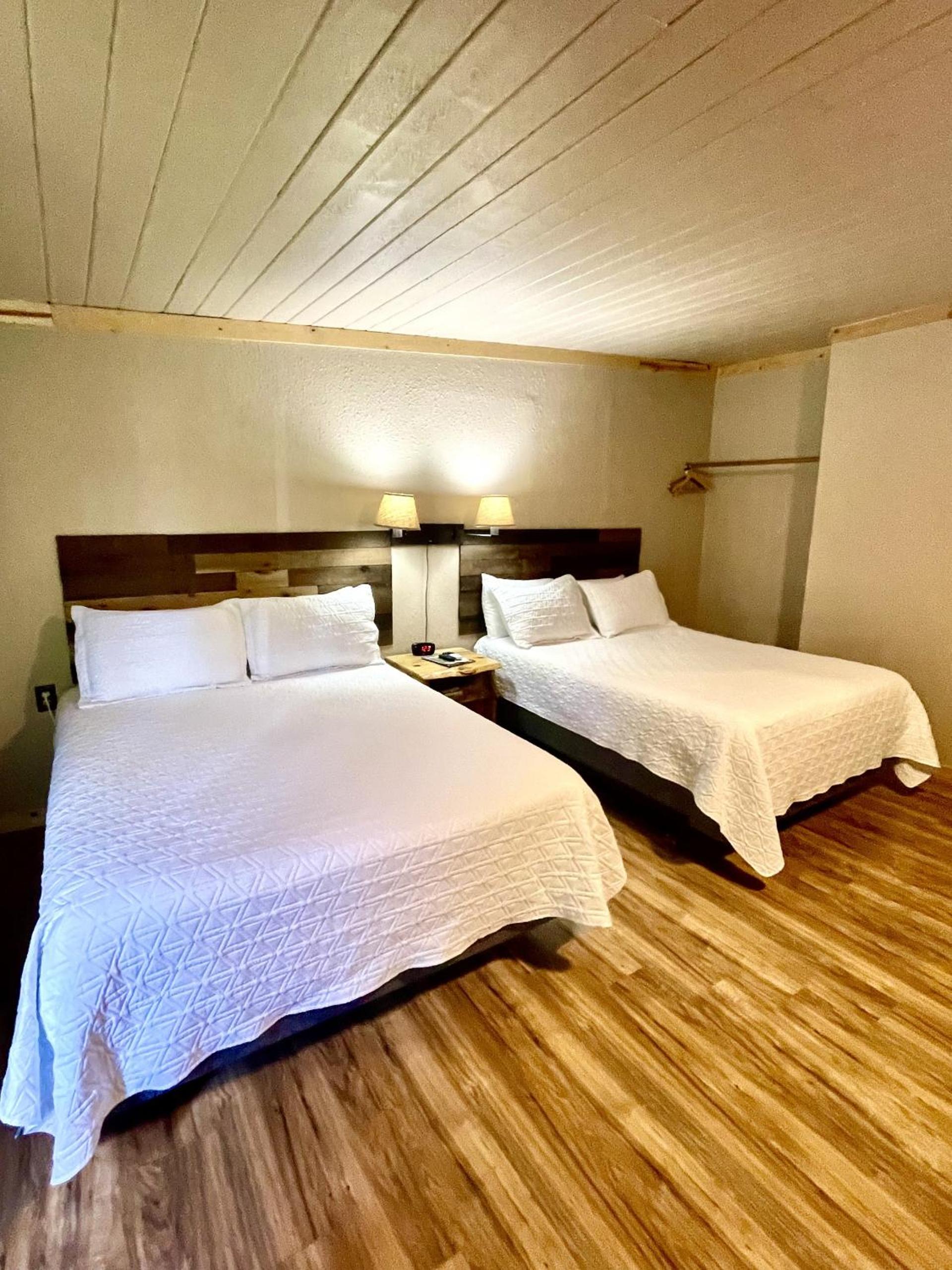 Deluxe Queen Room With Two Queen Beds