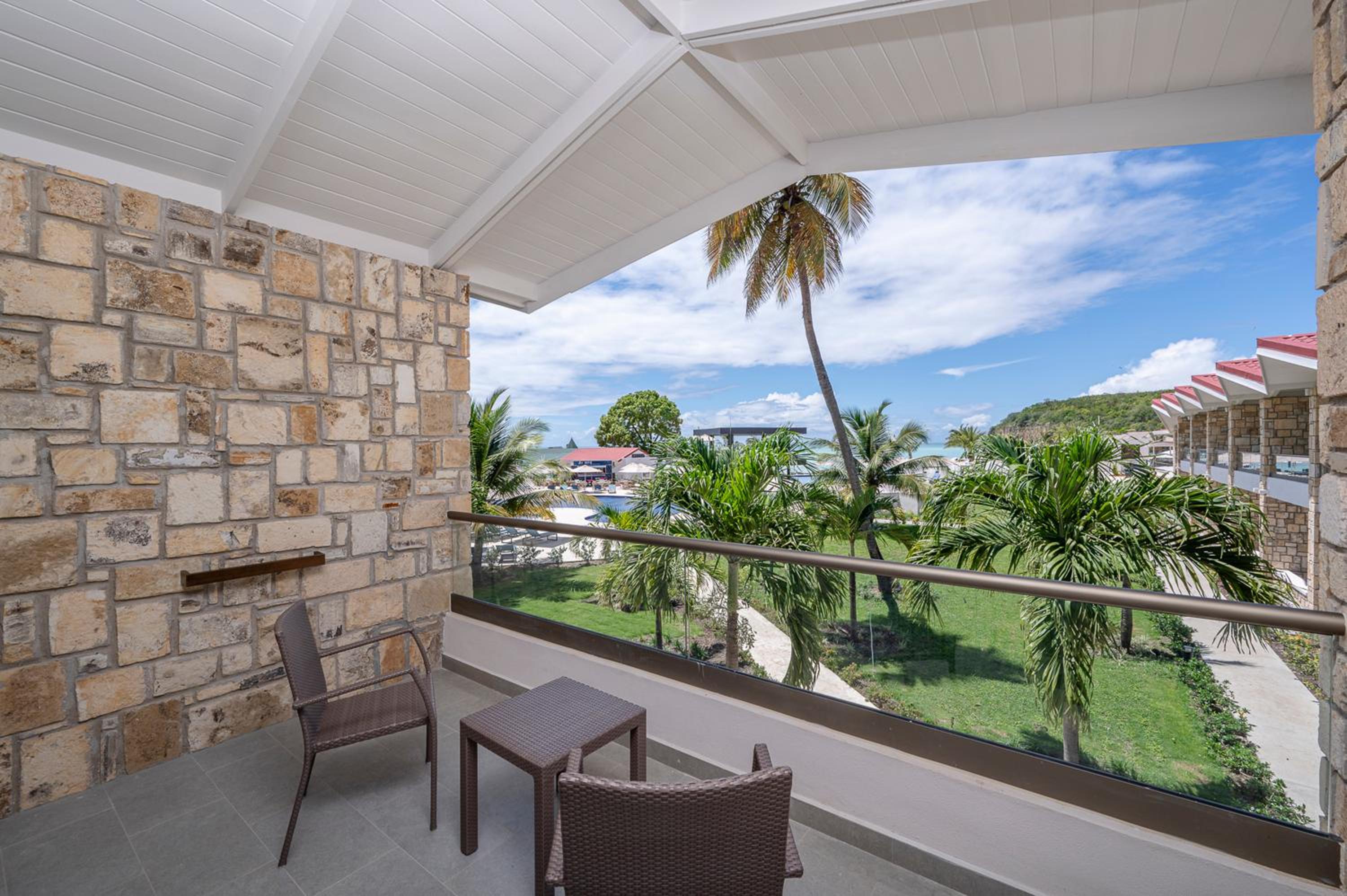Luxury Pool View Room