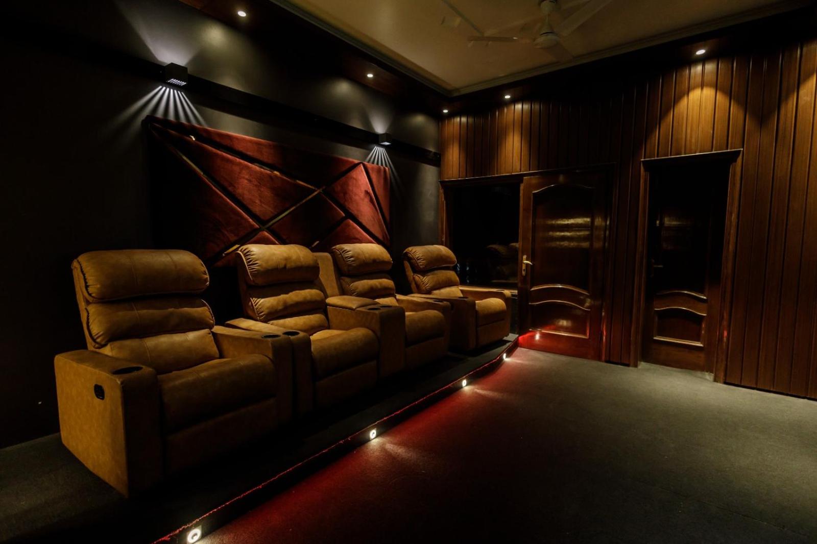 Villa photo 2