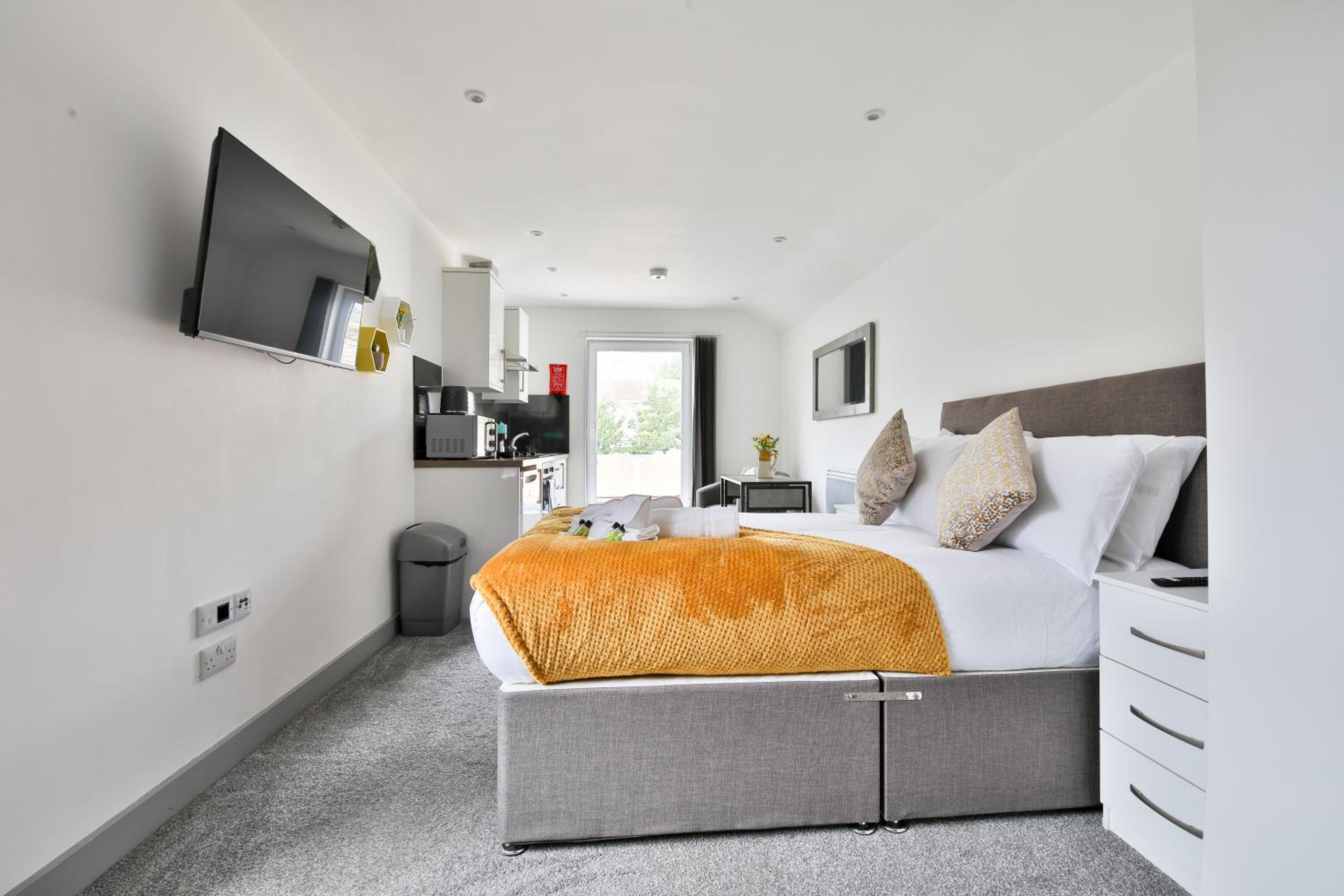 Studio Apartment photo 3