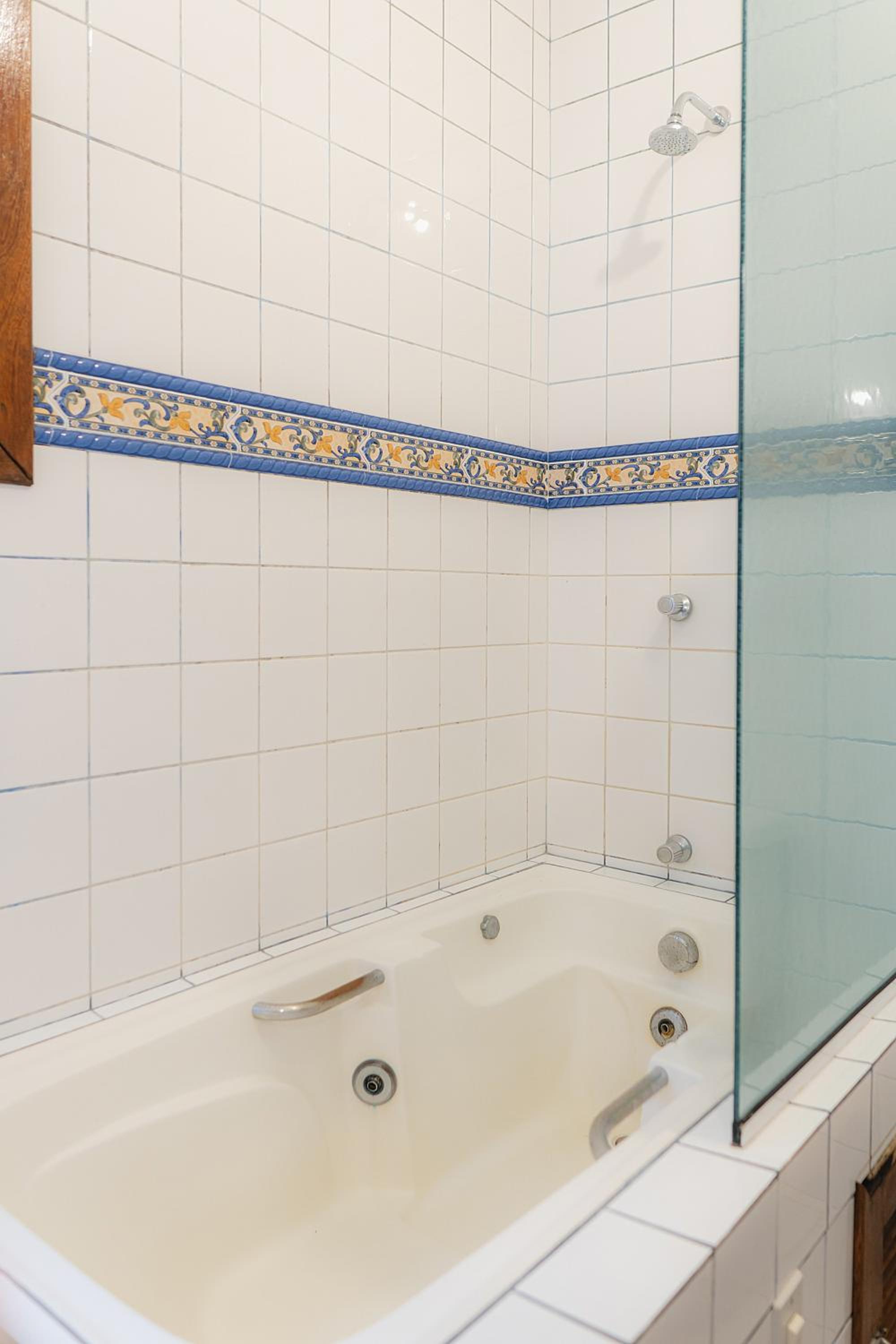 Studio with Spa Bath photo 2