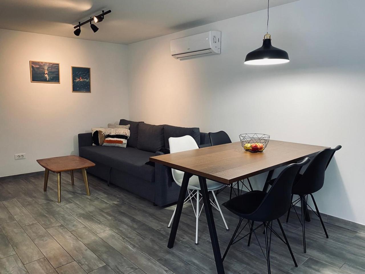Two-Bedroom House photo 3