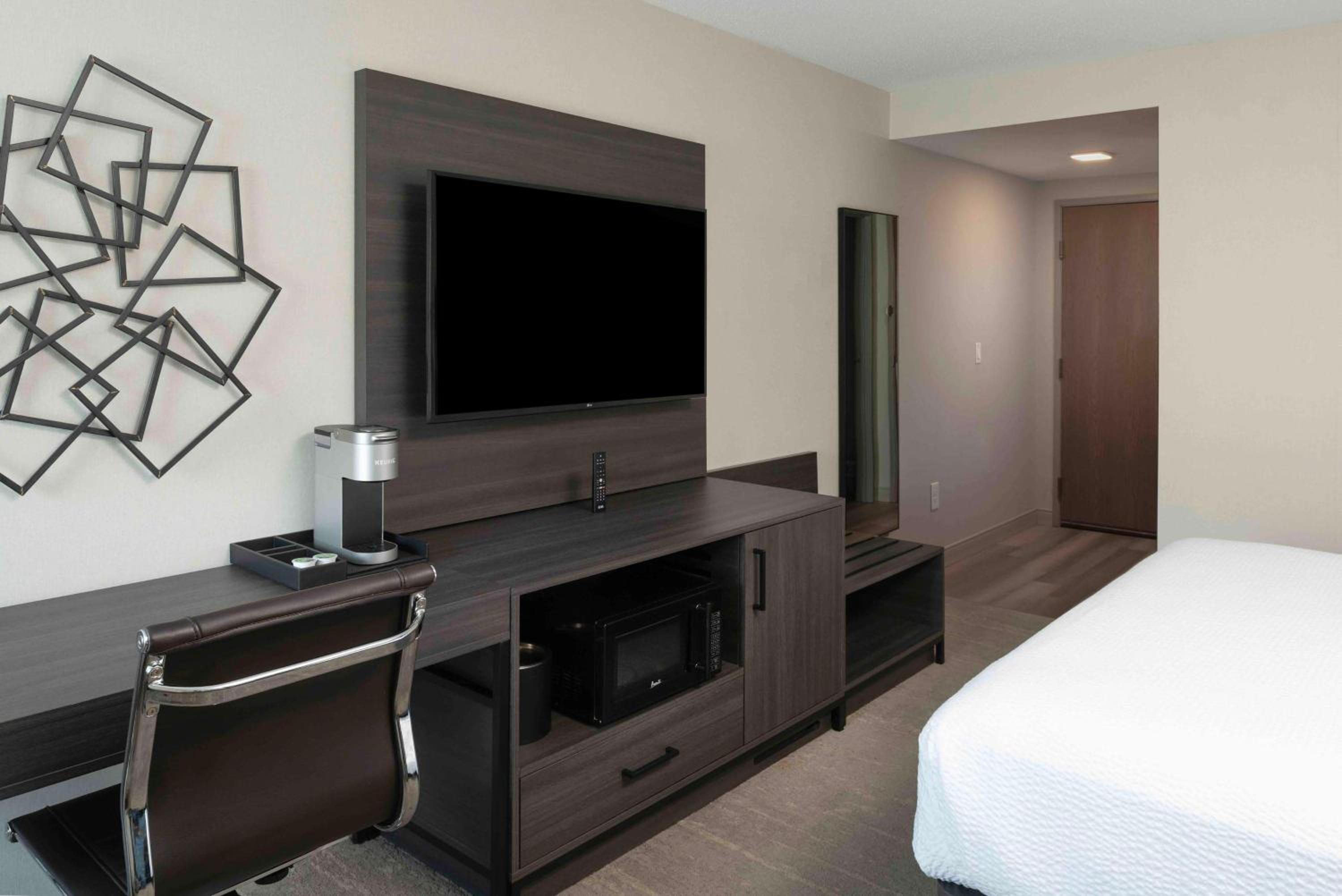 Superior King Room - Non-Smoking