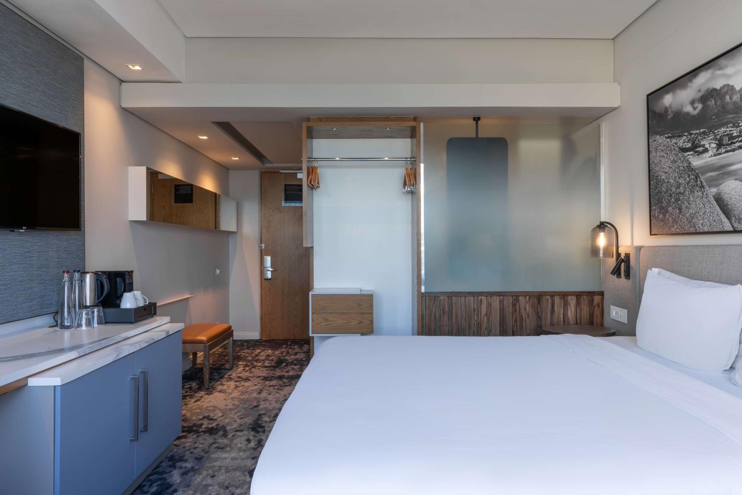 Premium Room with Mountain View - High Floor - Photo 3