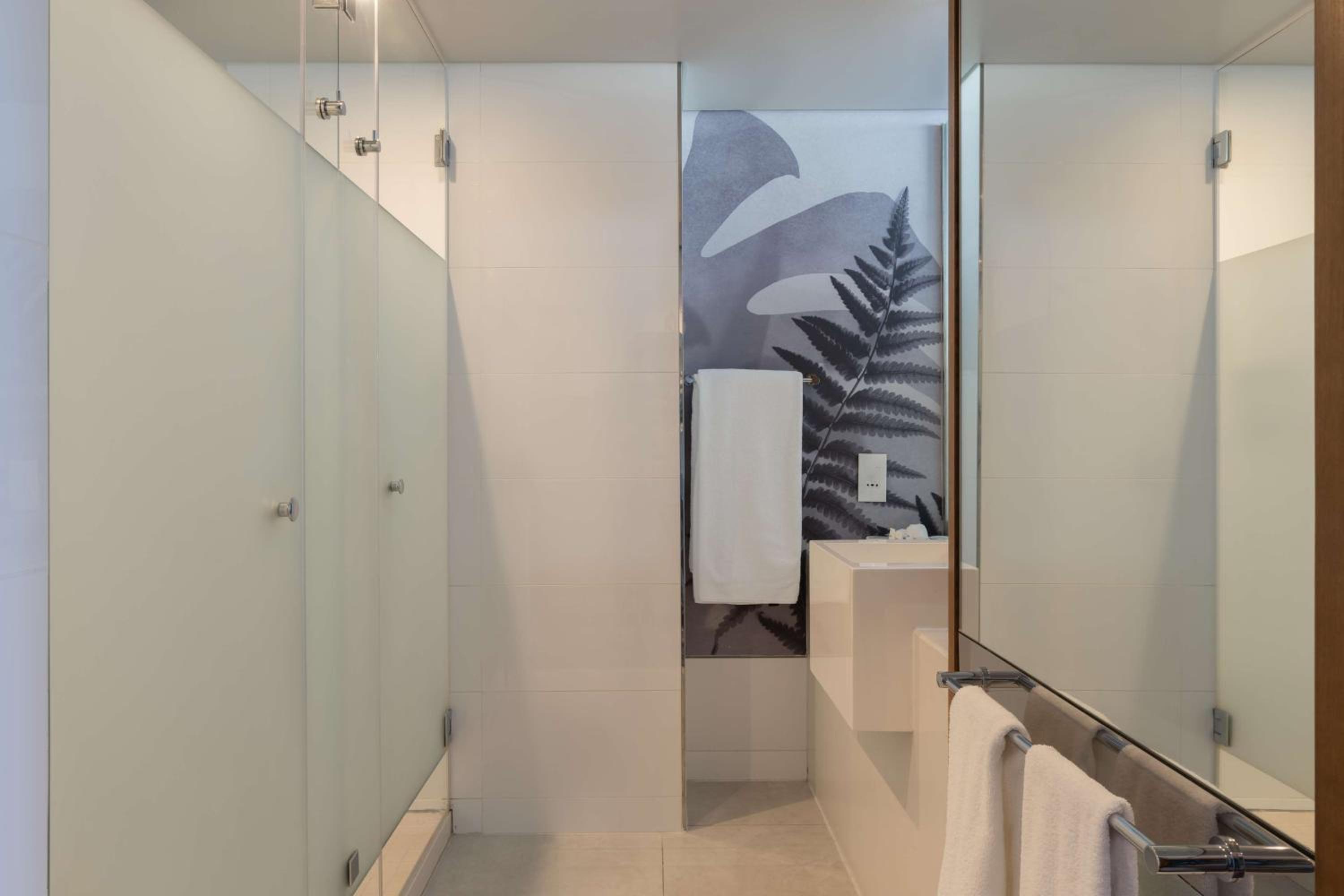 Premium Room with Mountain View - High Floor - Photo 8