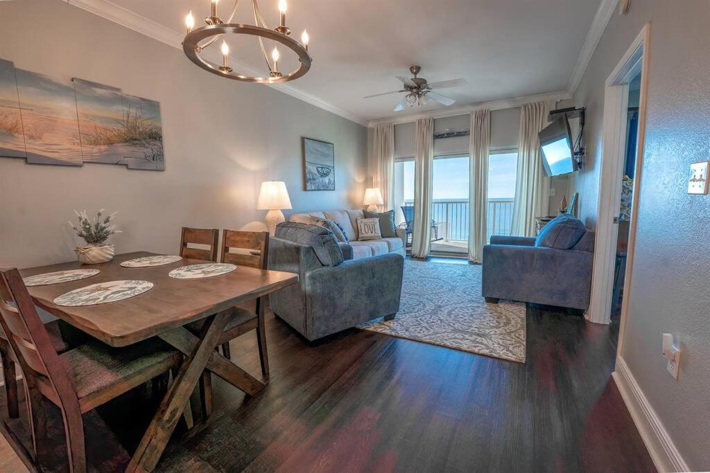 Two-Bedroom Apartment - Oceanfront  photo 1