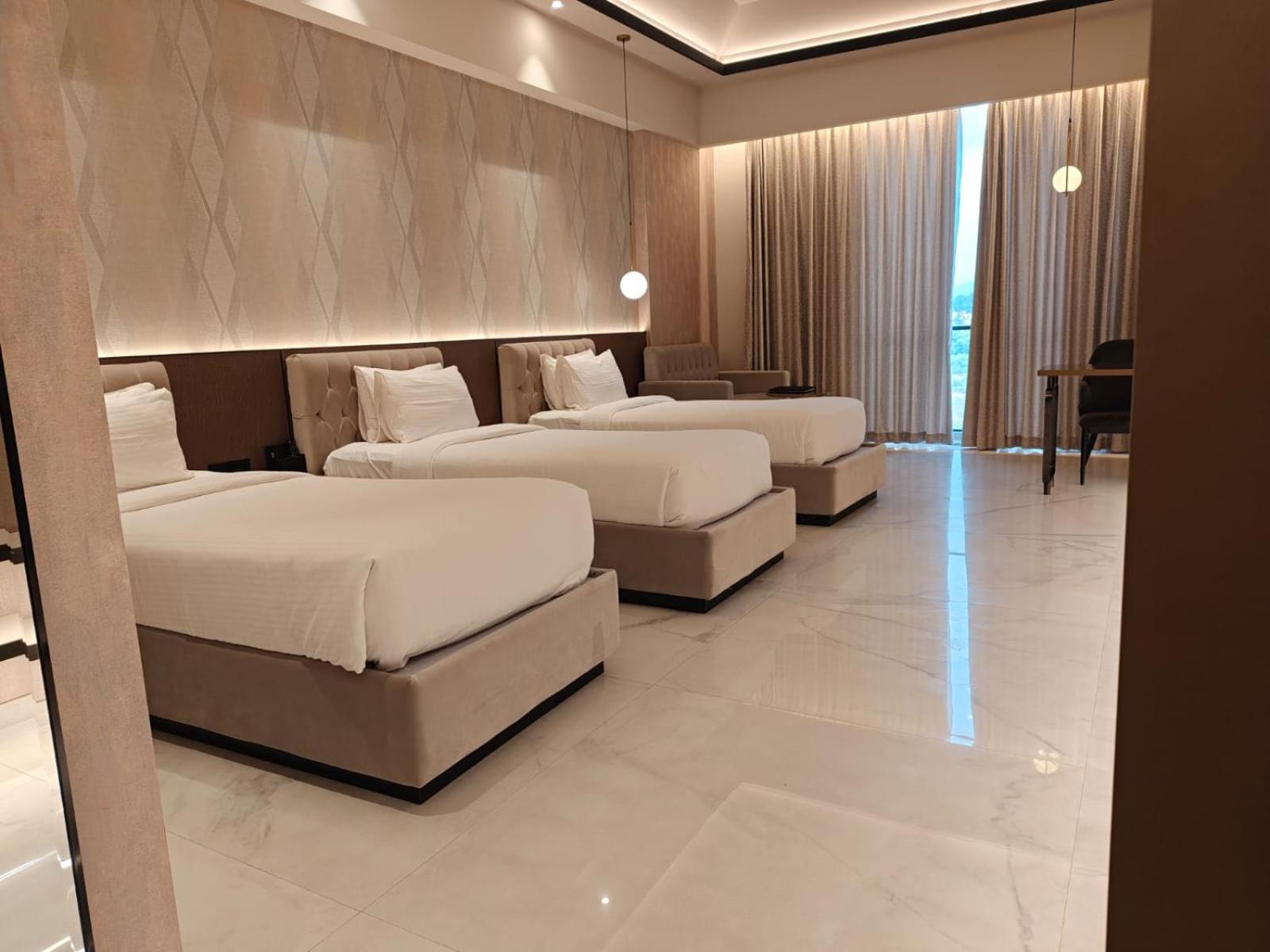 Deluxe Triple Room