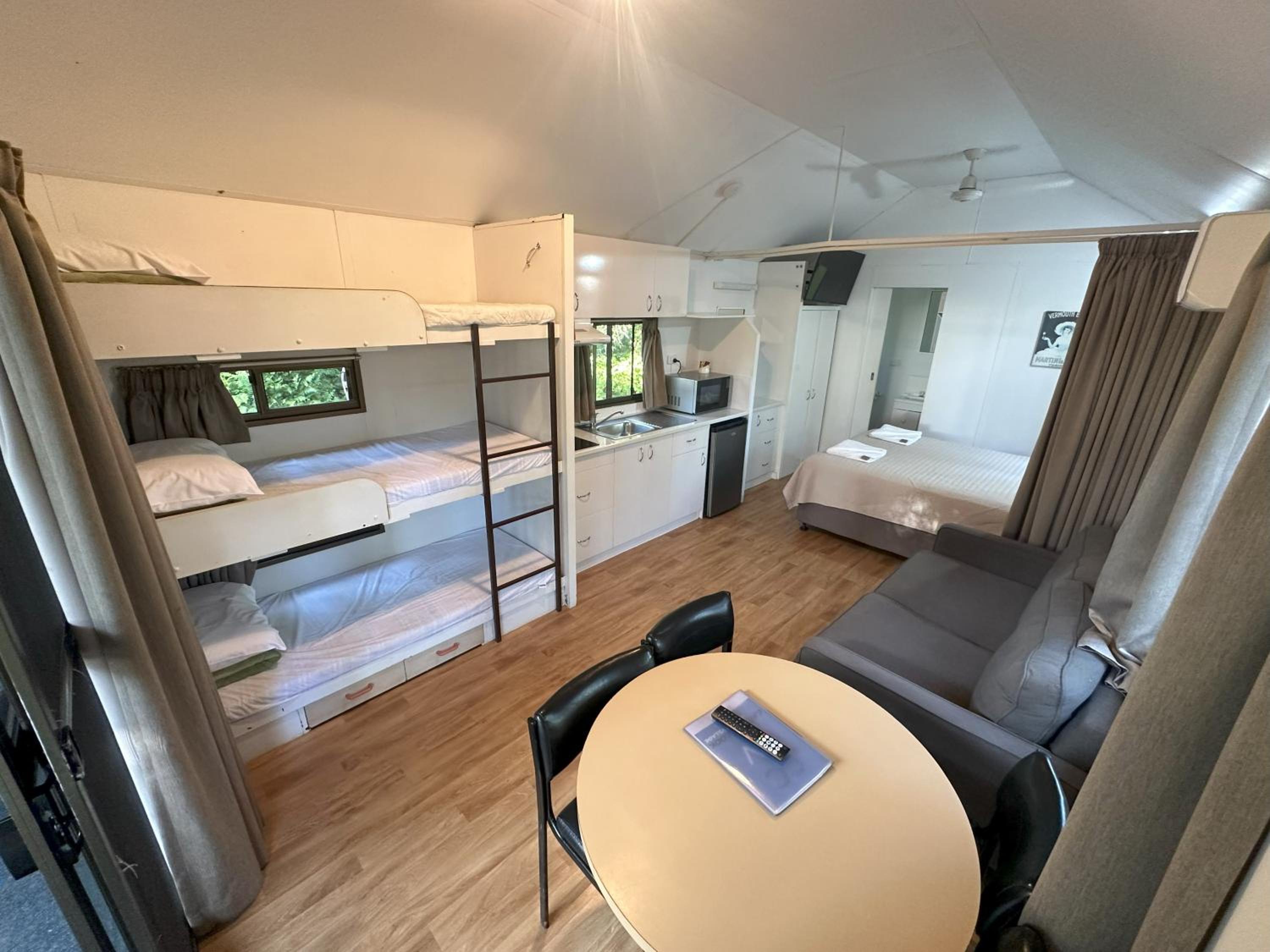 Standard Cabin photo 1