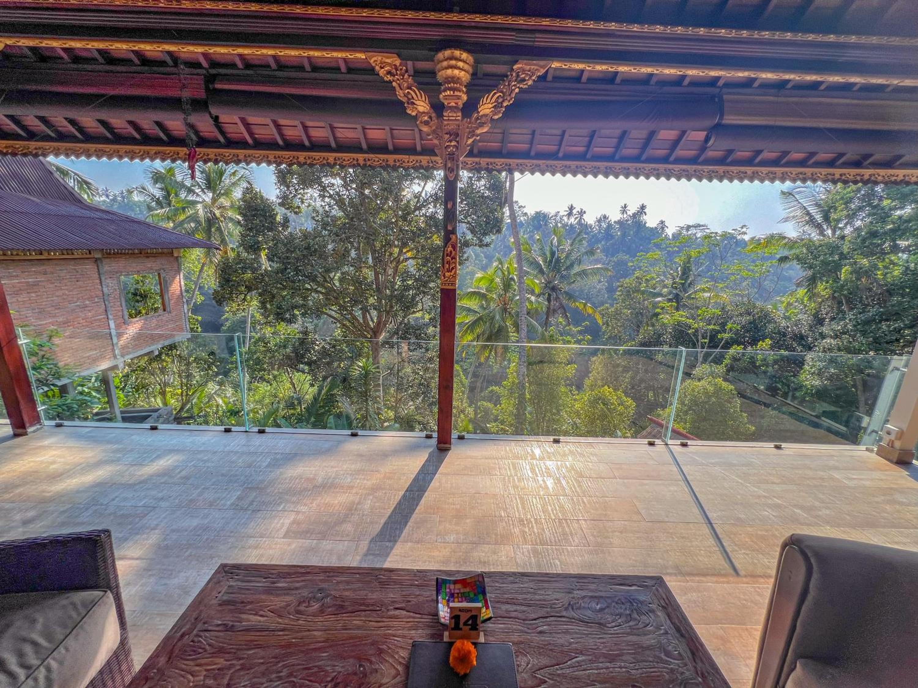 Apartment with Park View - Photo 9