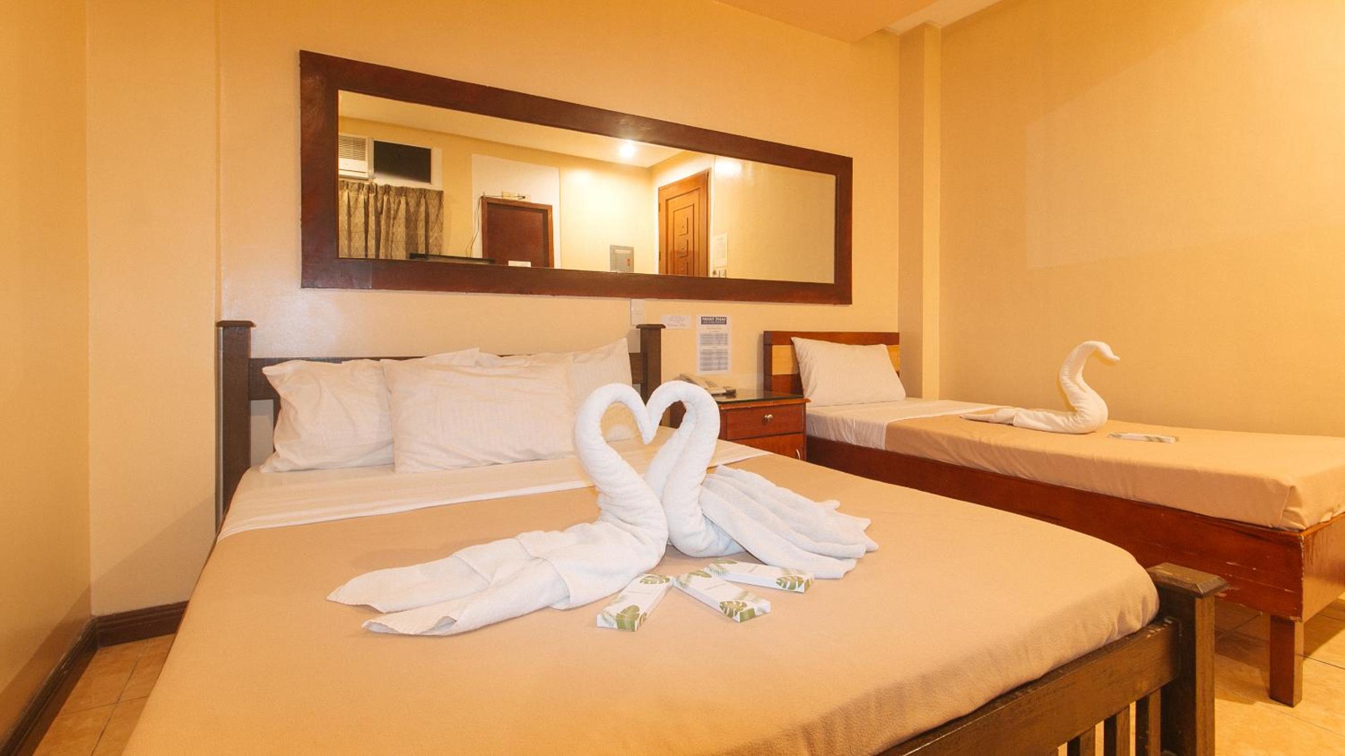 Quadruple Room - Photo 4