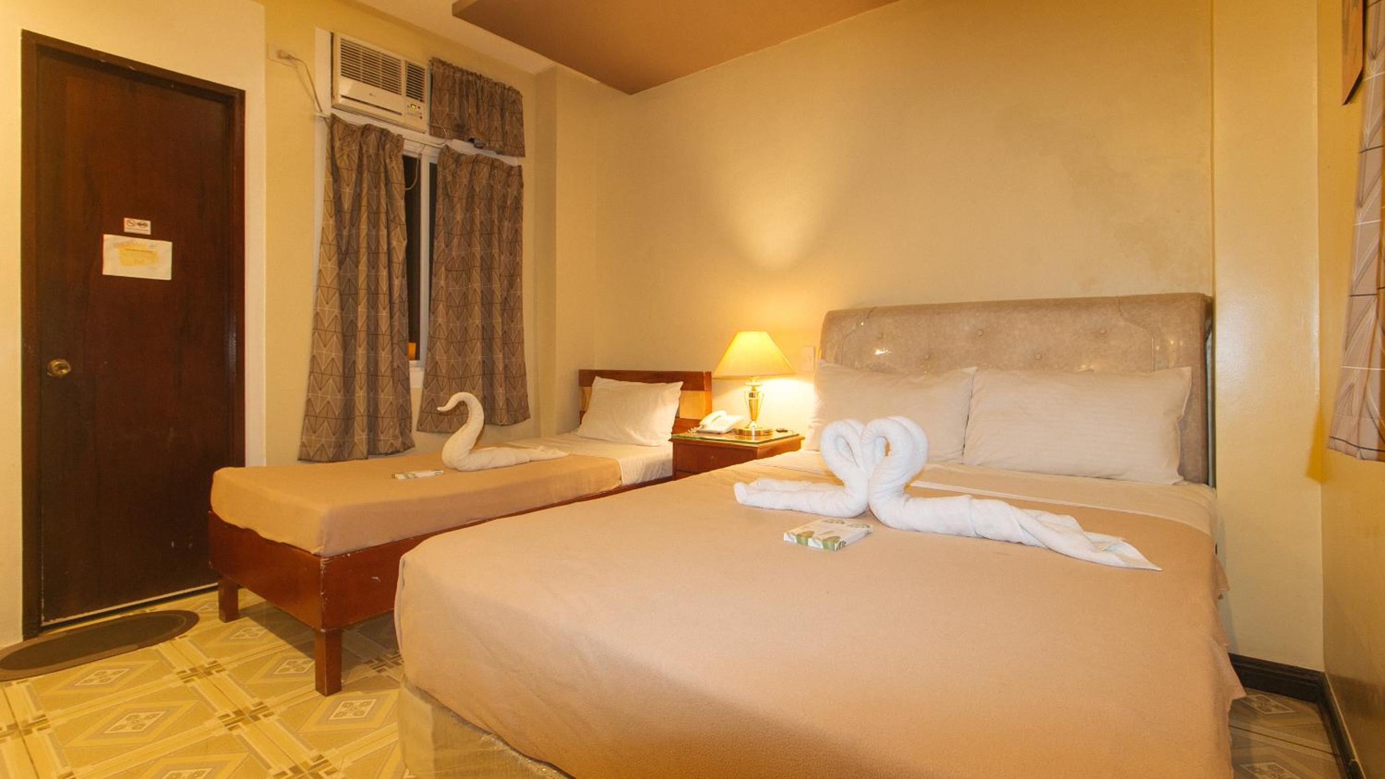 Triple Room - Photo 6