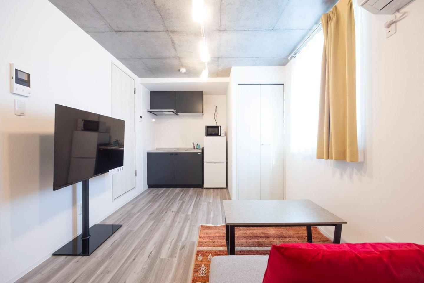 One-Bedroom Apartment photo 2