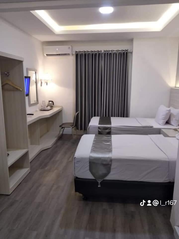 Deluxe Double or Twin Room photo 2