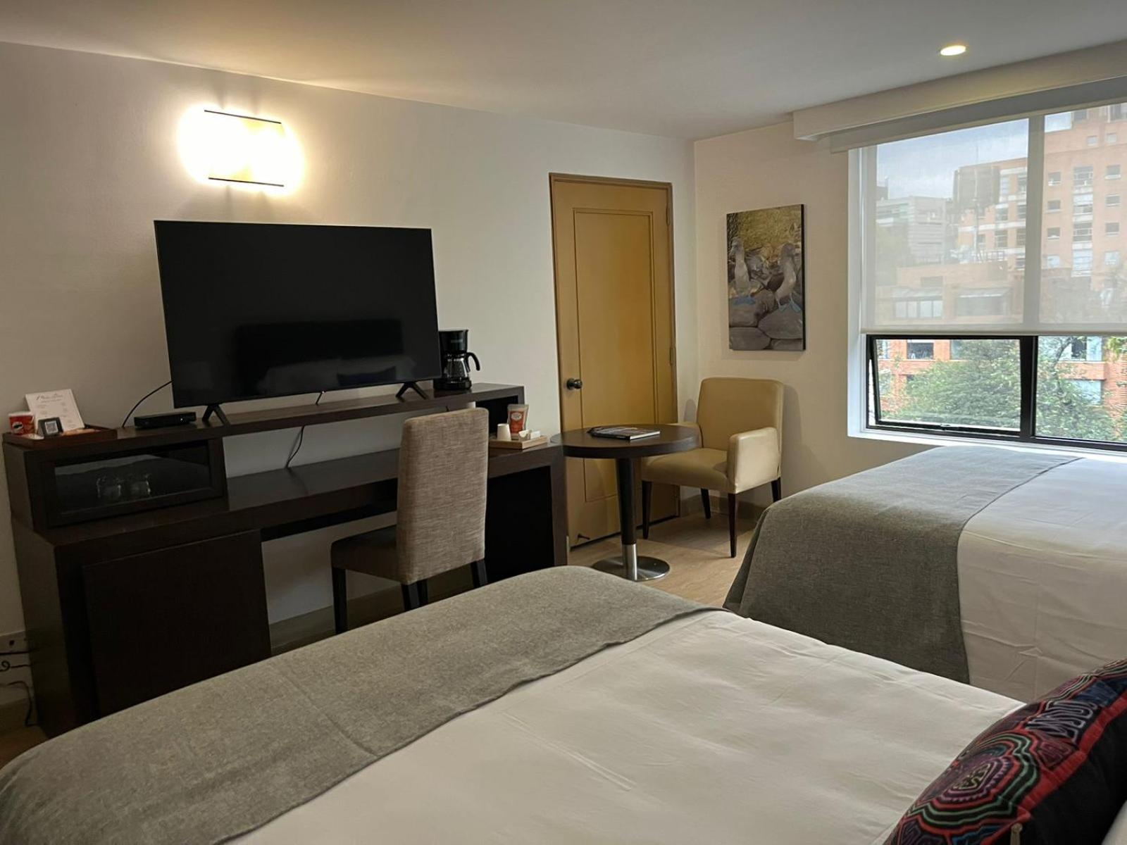 Twin Room - Photo 3