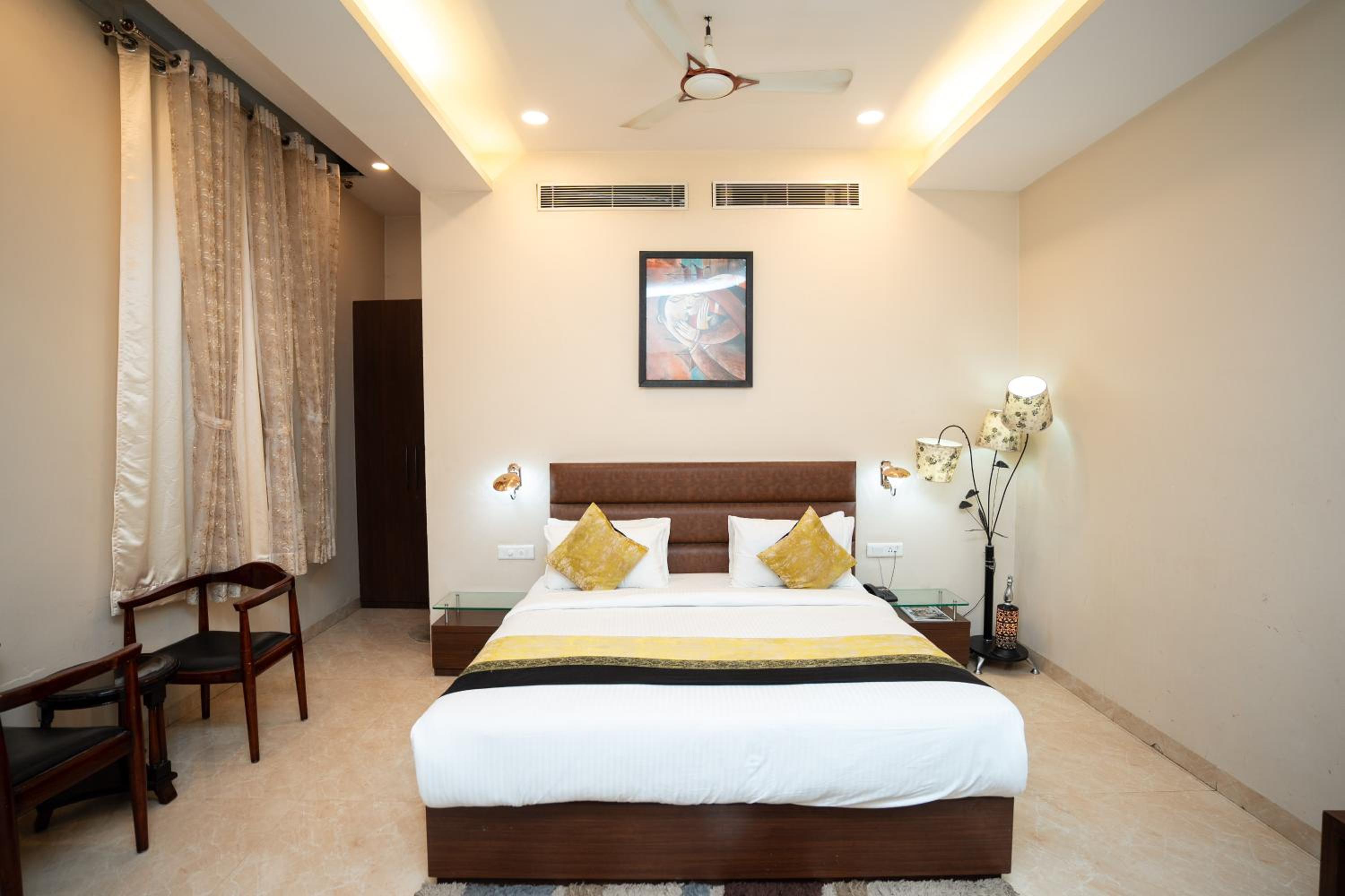 Deluxe Twin Room - Photo 15