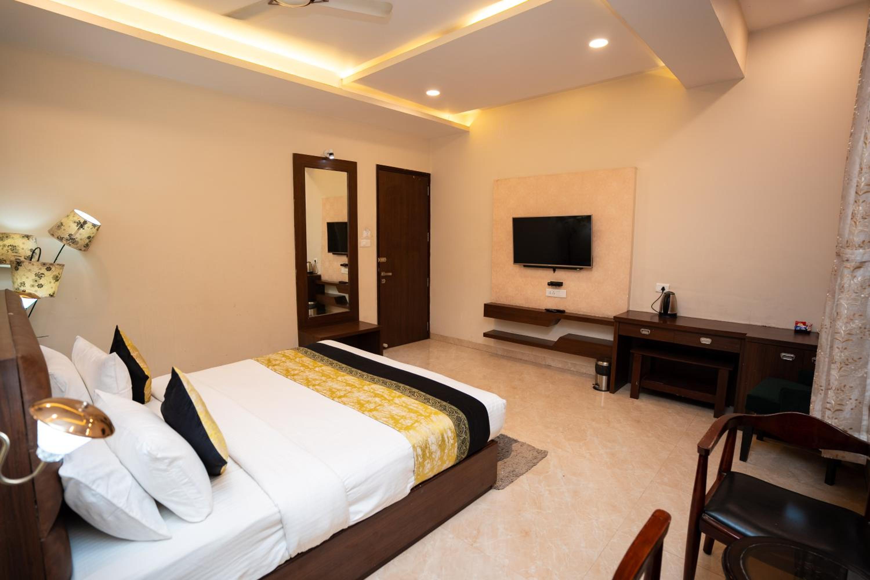 Deluxe Twin Room - Photo 14