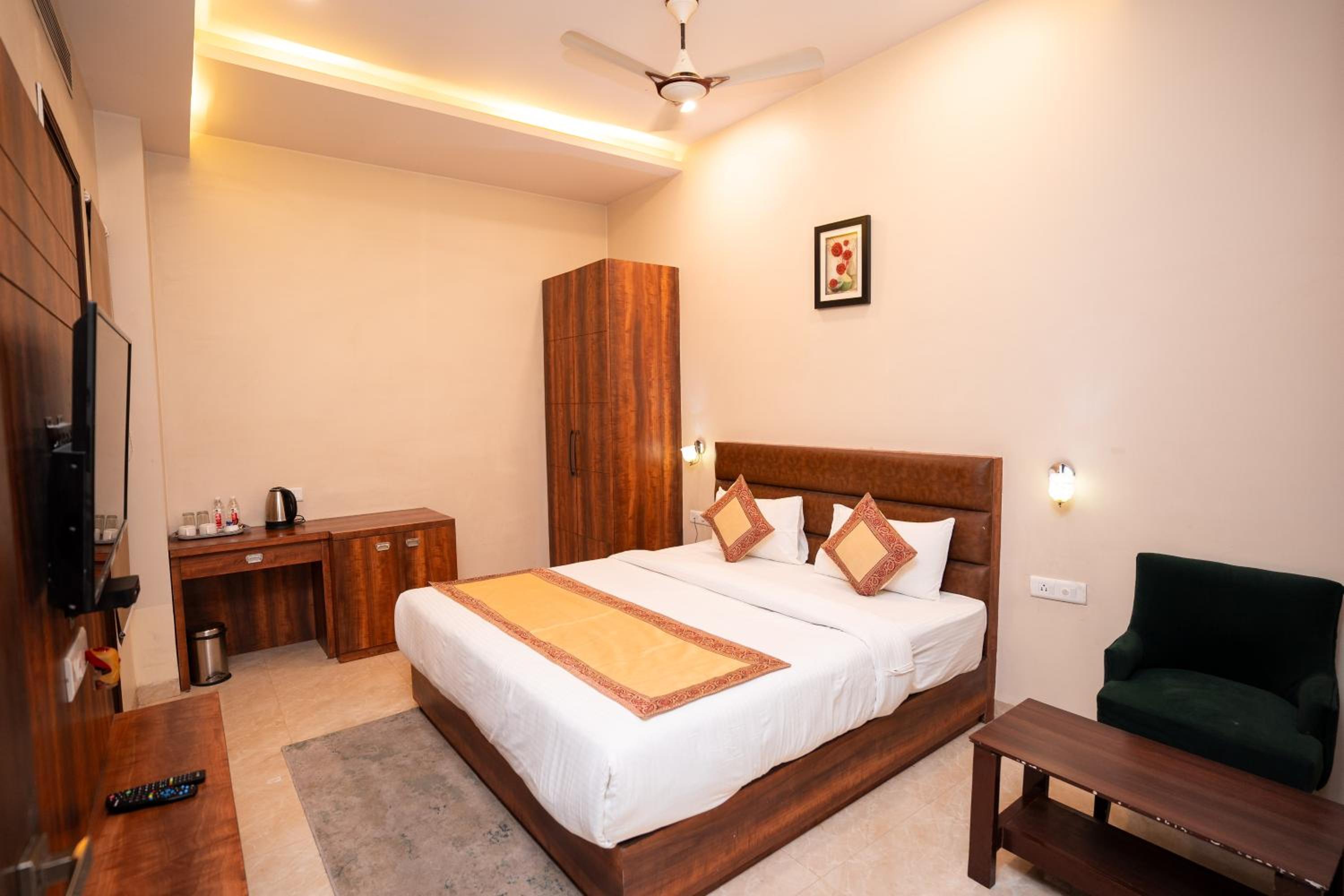 Deluxe Double Room - Photo 4