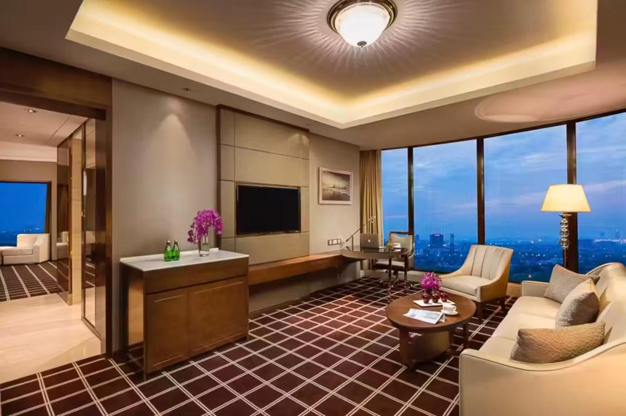 Deluxe Suite photo 3