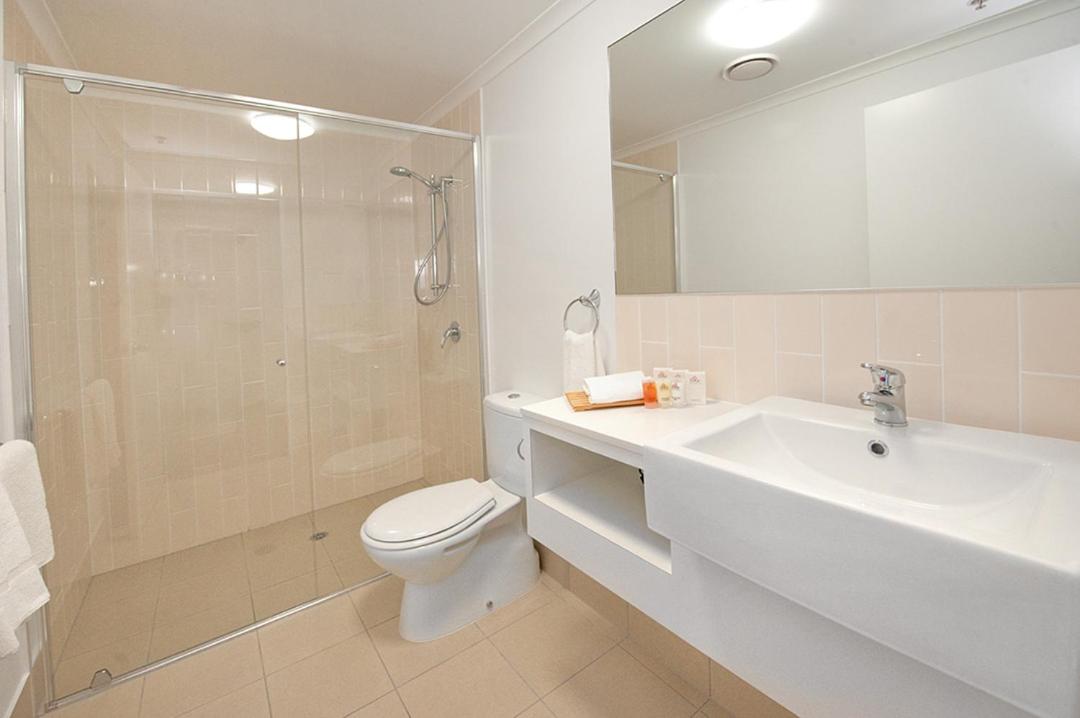 Studio Hotel Room - Photo 2