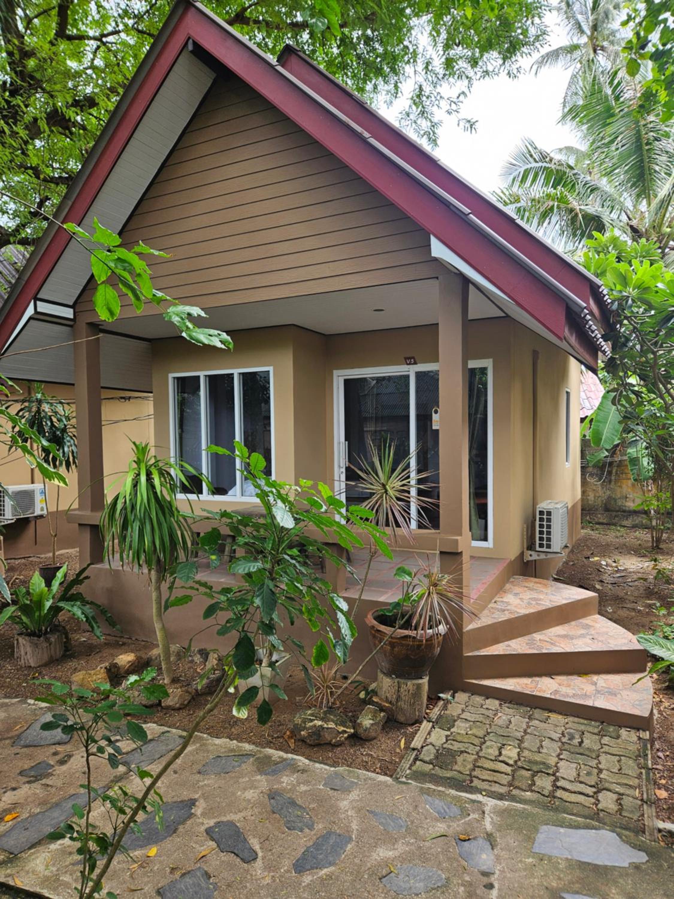Deluxe Bungalow with Sea View photo 3
