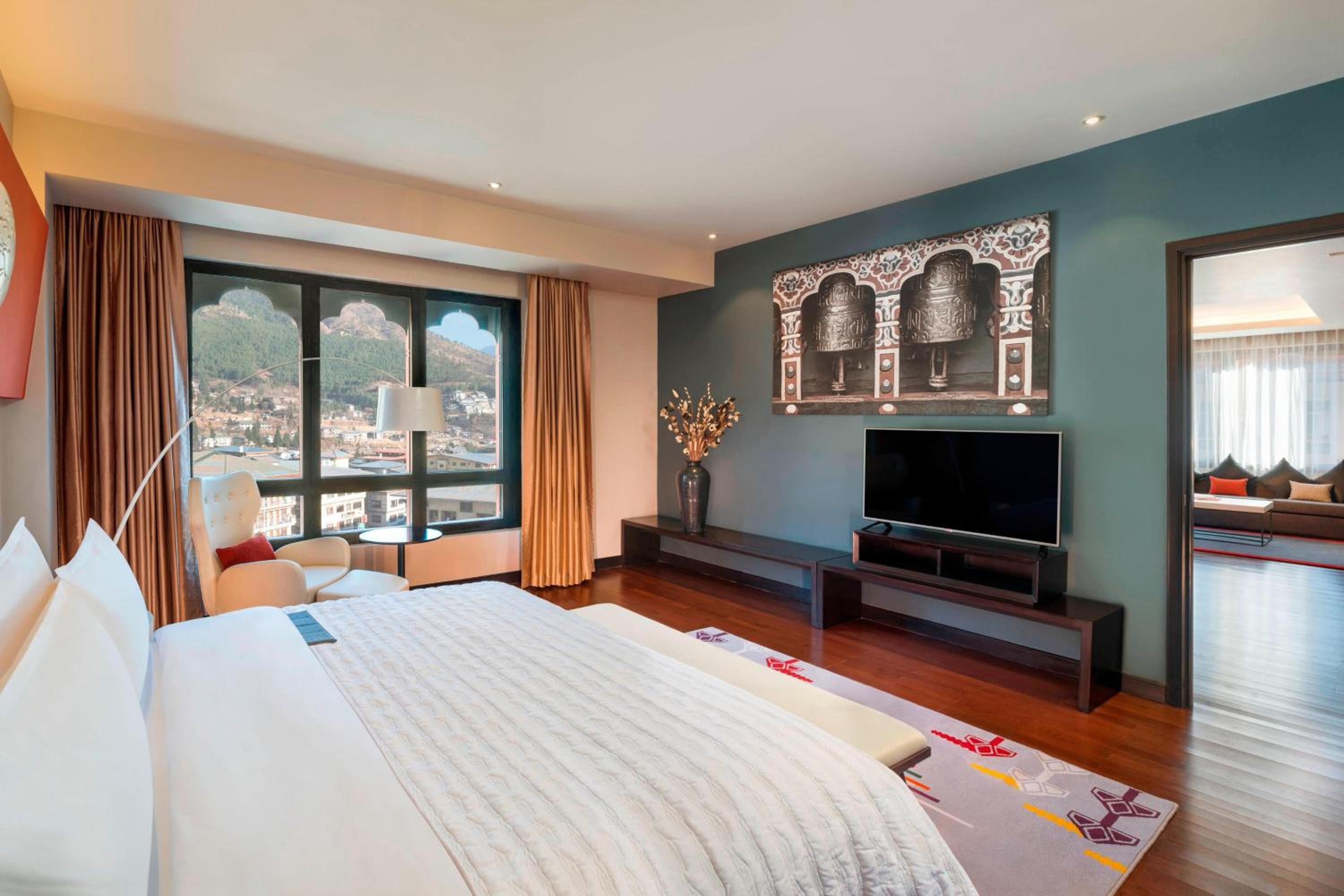 Royal Suite photo 2